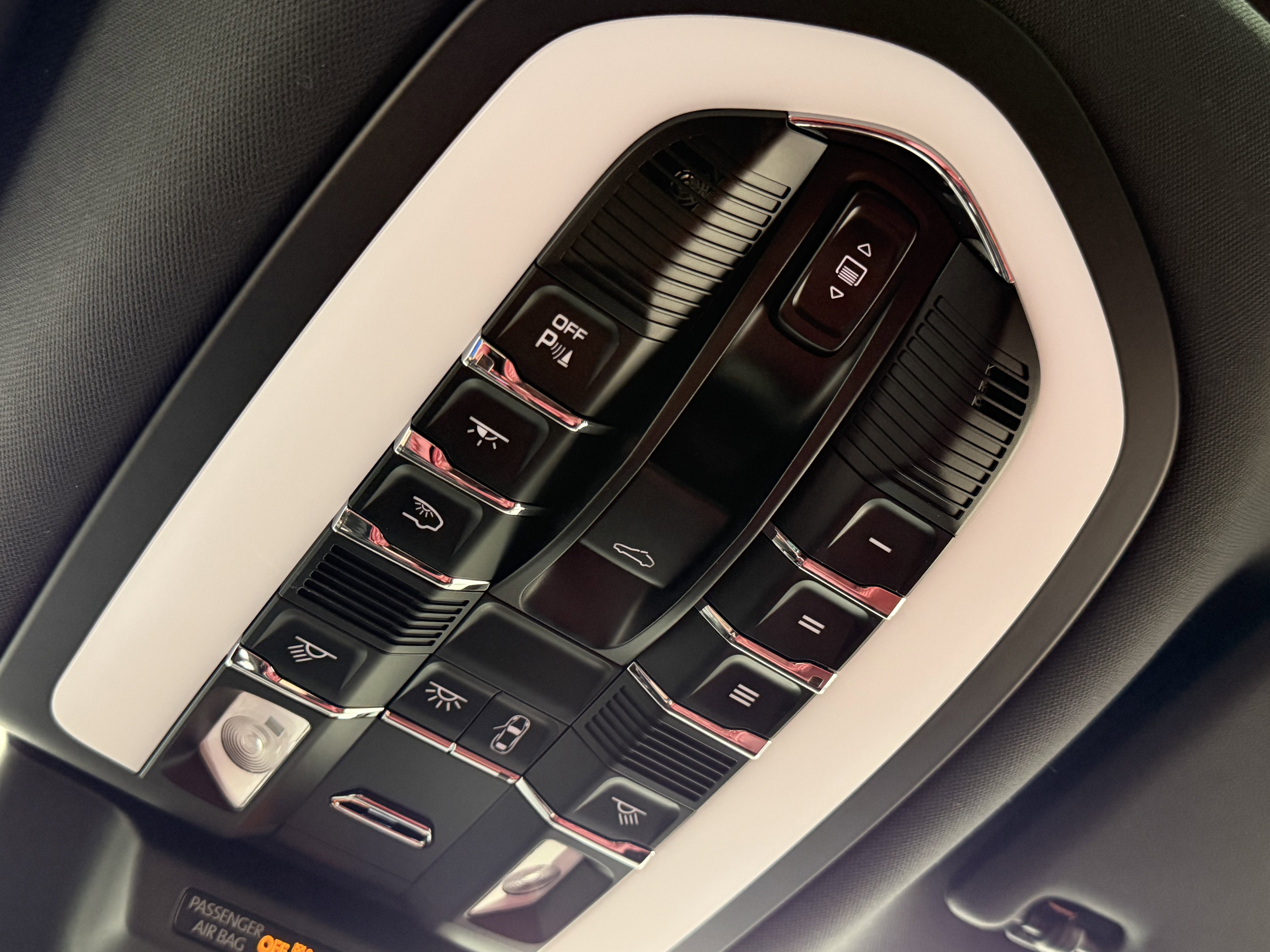 2024 Porsche Macan GTS