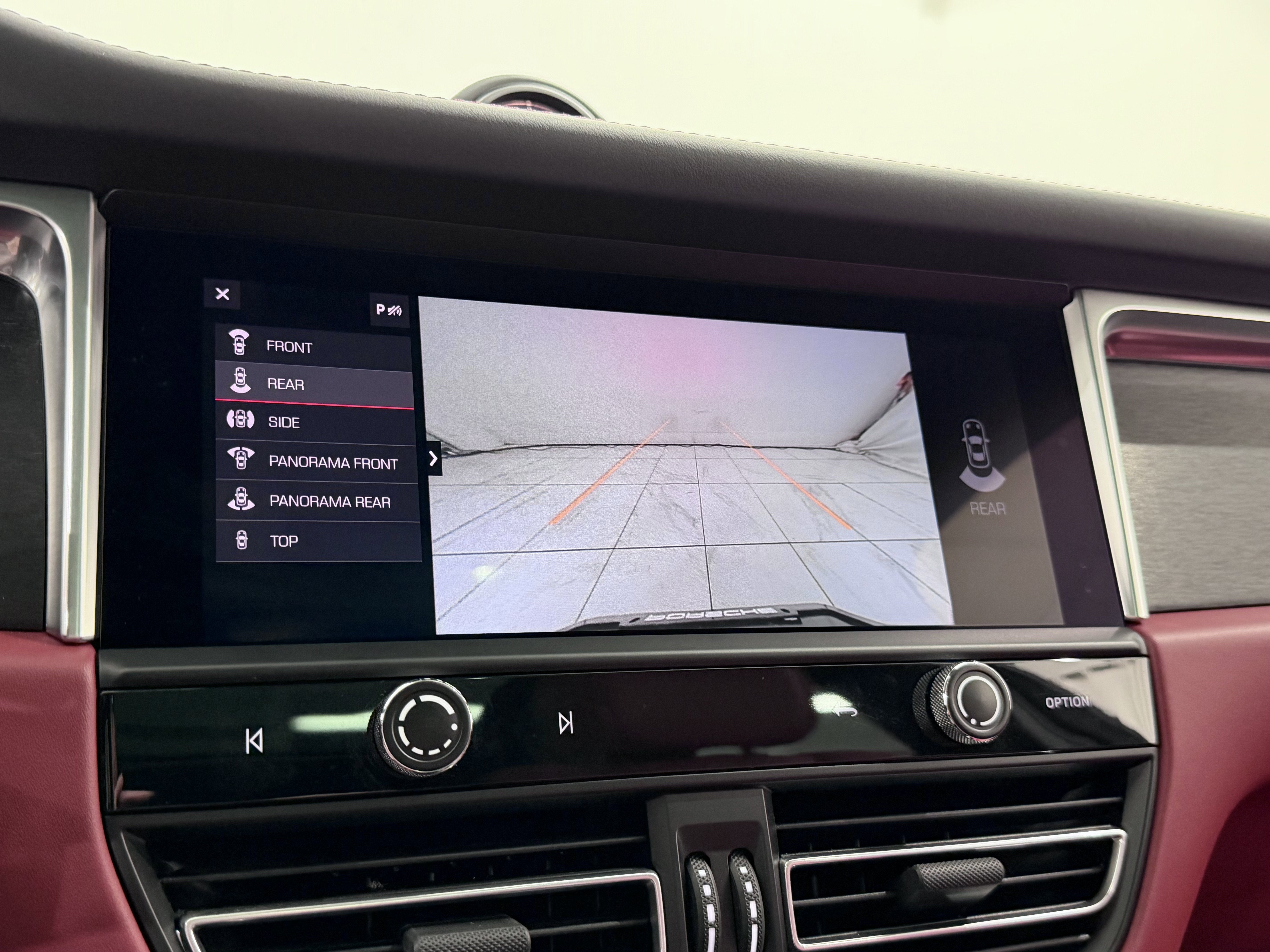 2024 Porsche Macan GTS