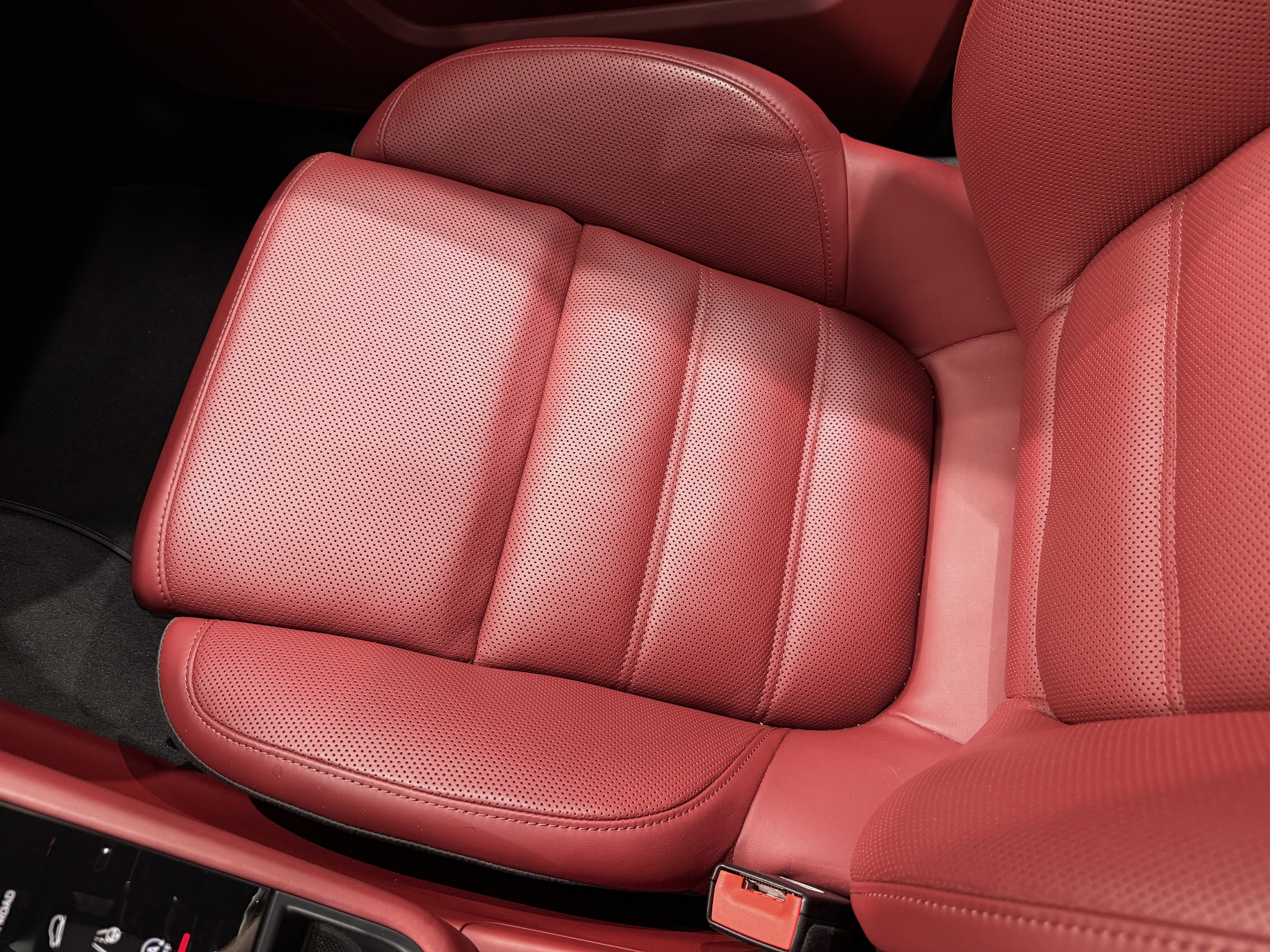 2024 Porsche Macan GTS