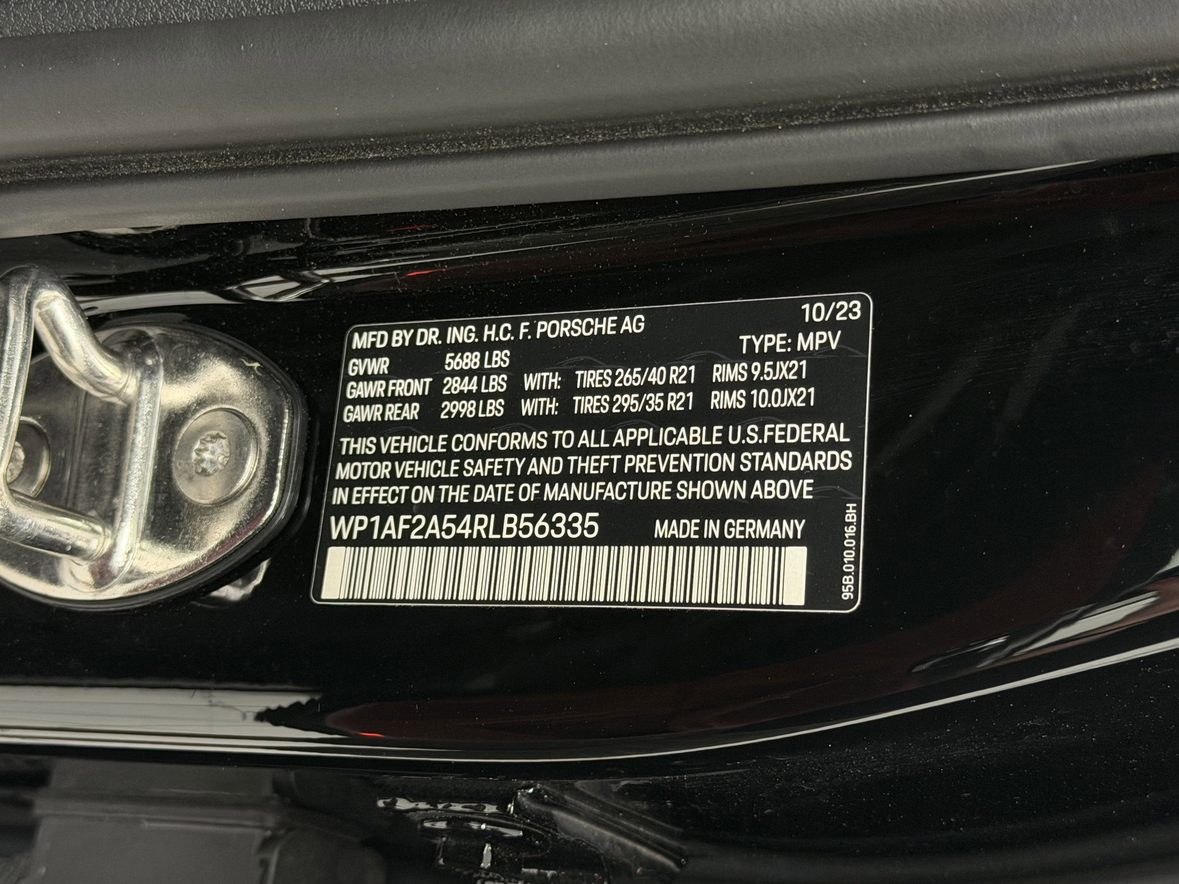 2024 Porsche Macan GTS