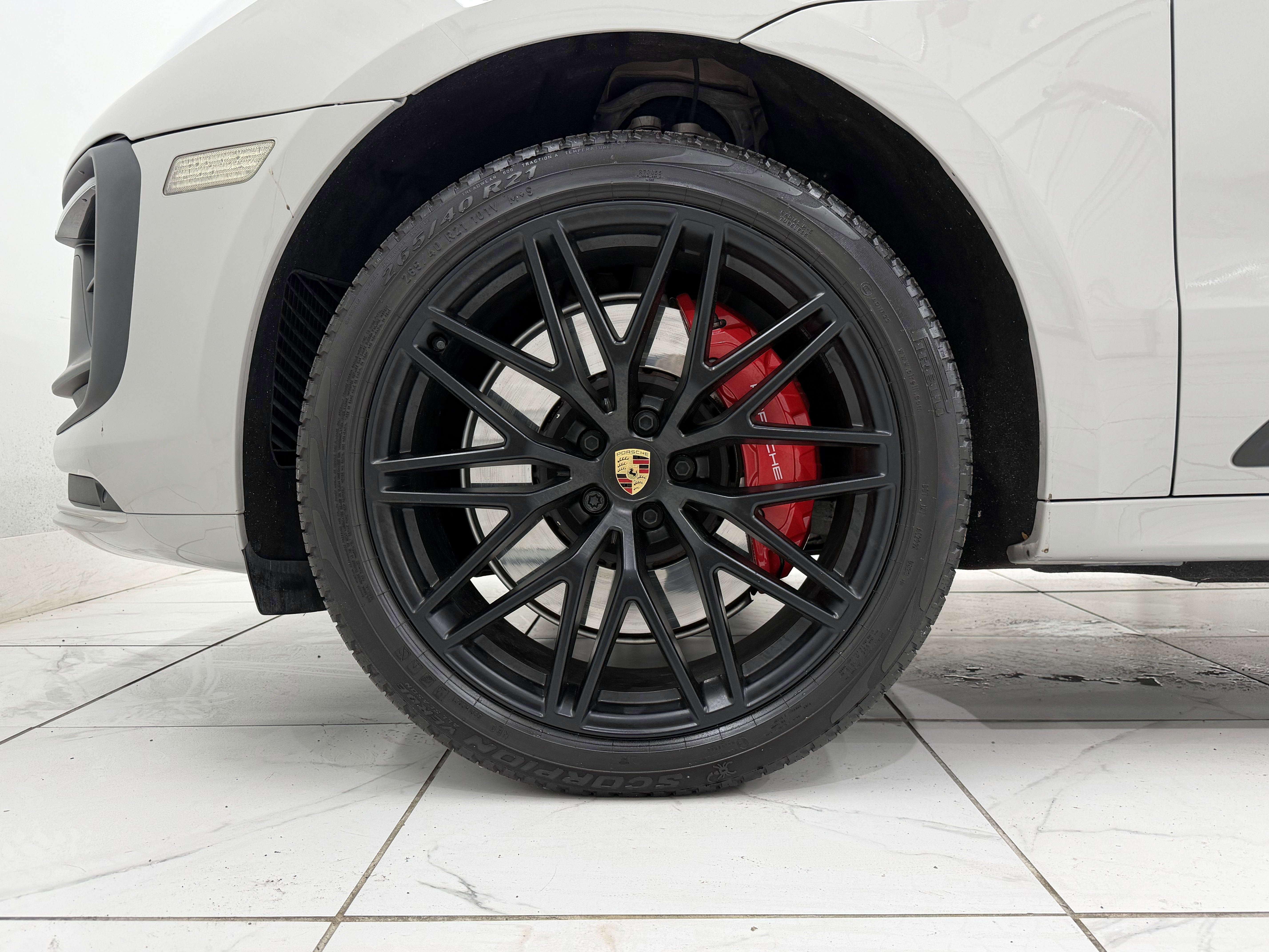 2023 Porsche Macan GTS