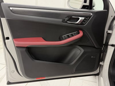 2023 Porsche Macan GTS