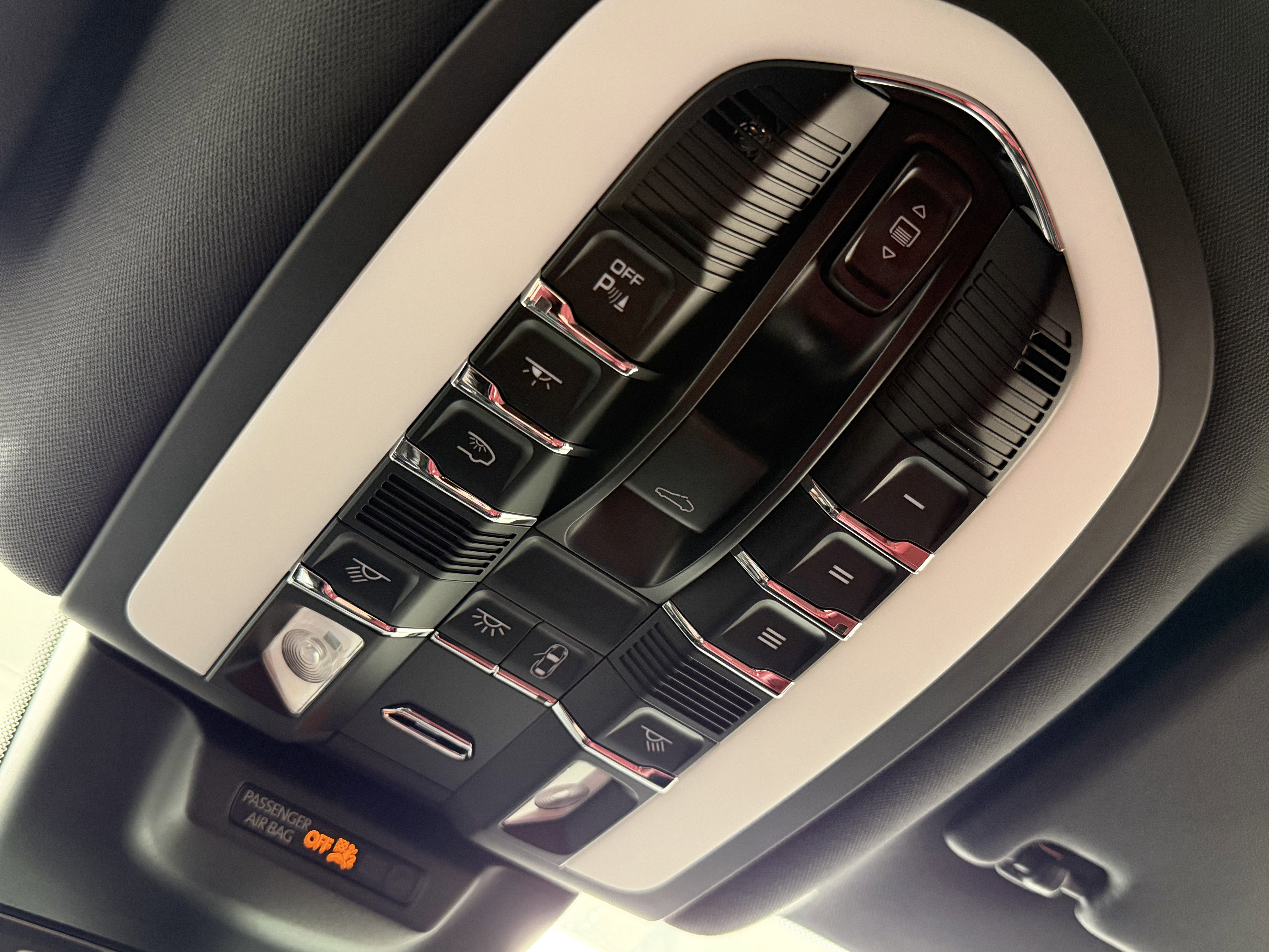 2023 Porsche Macan GTS