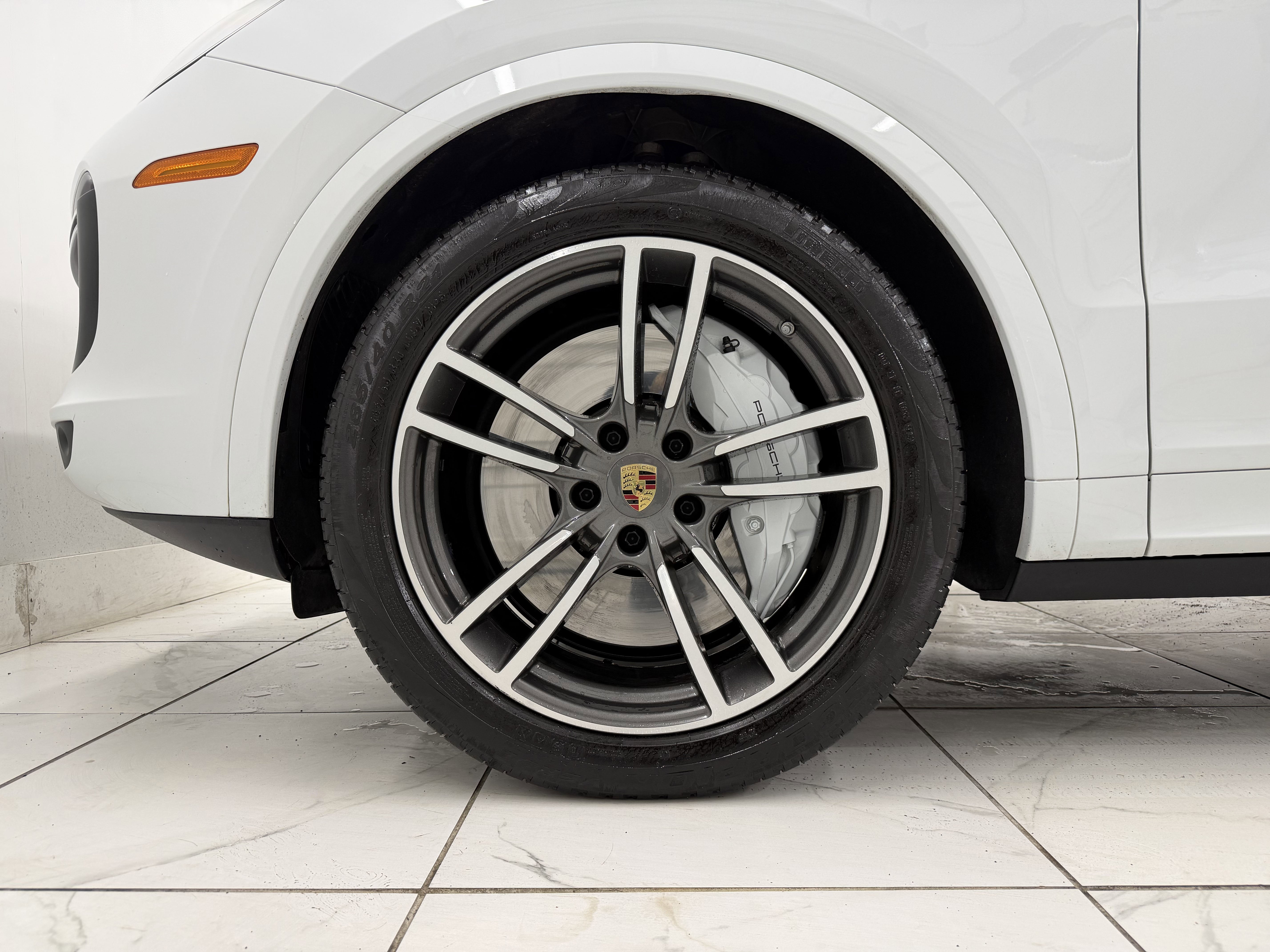 2023 Porsche Cayenne Turbo