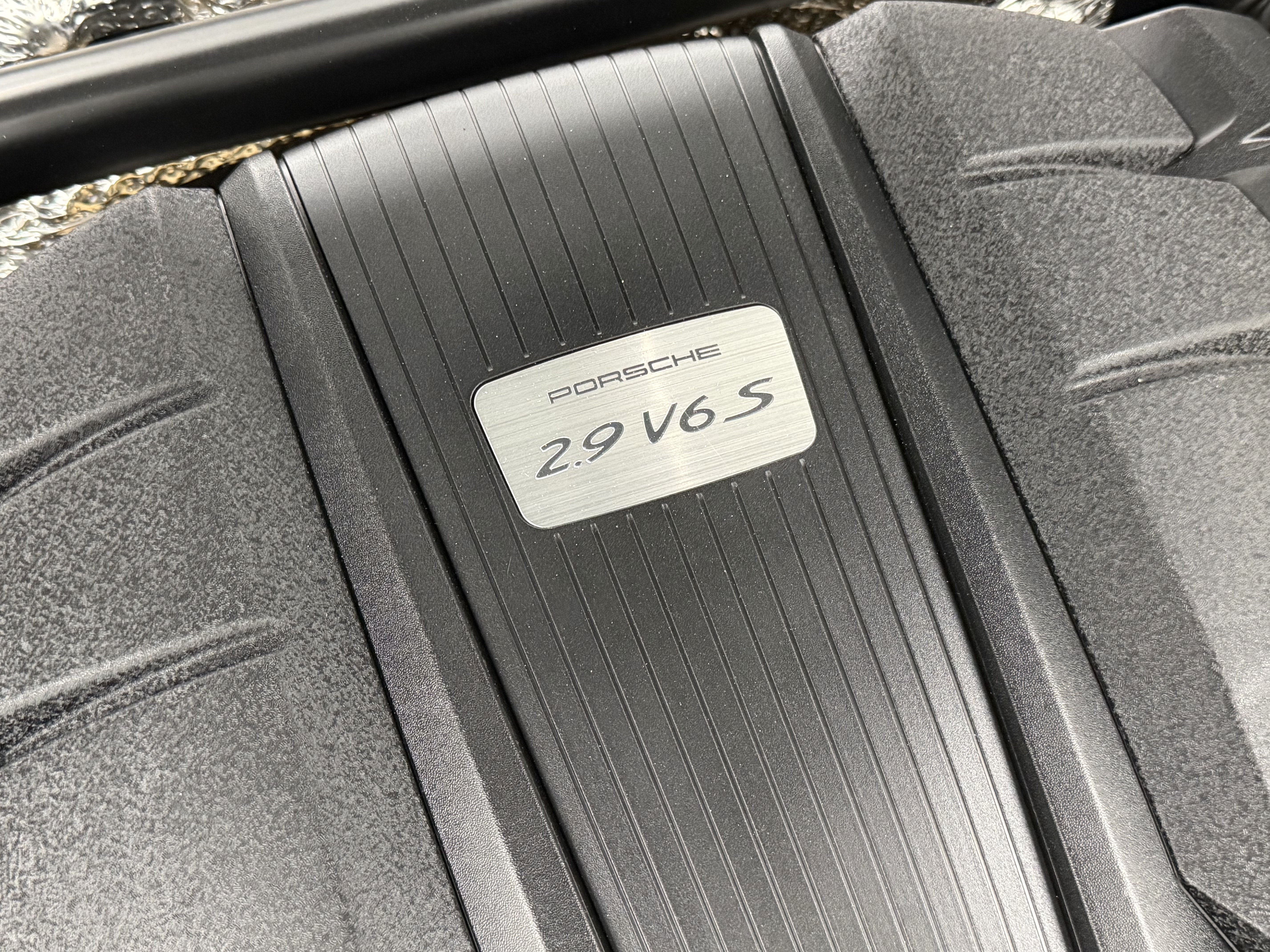 2023 Porsche Macan S