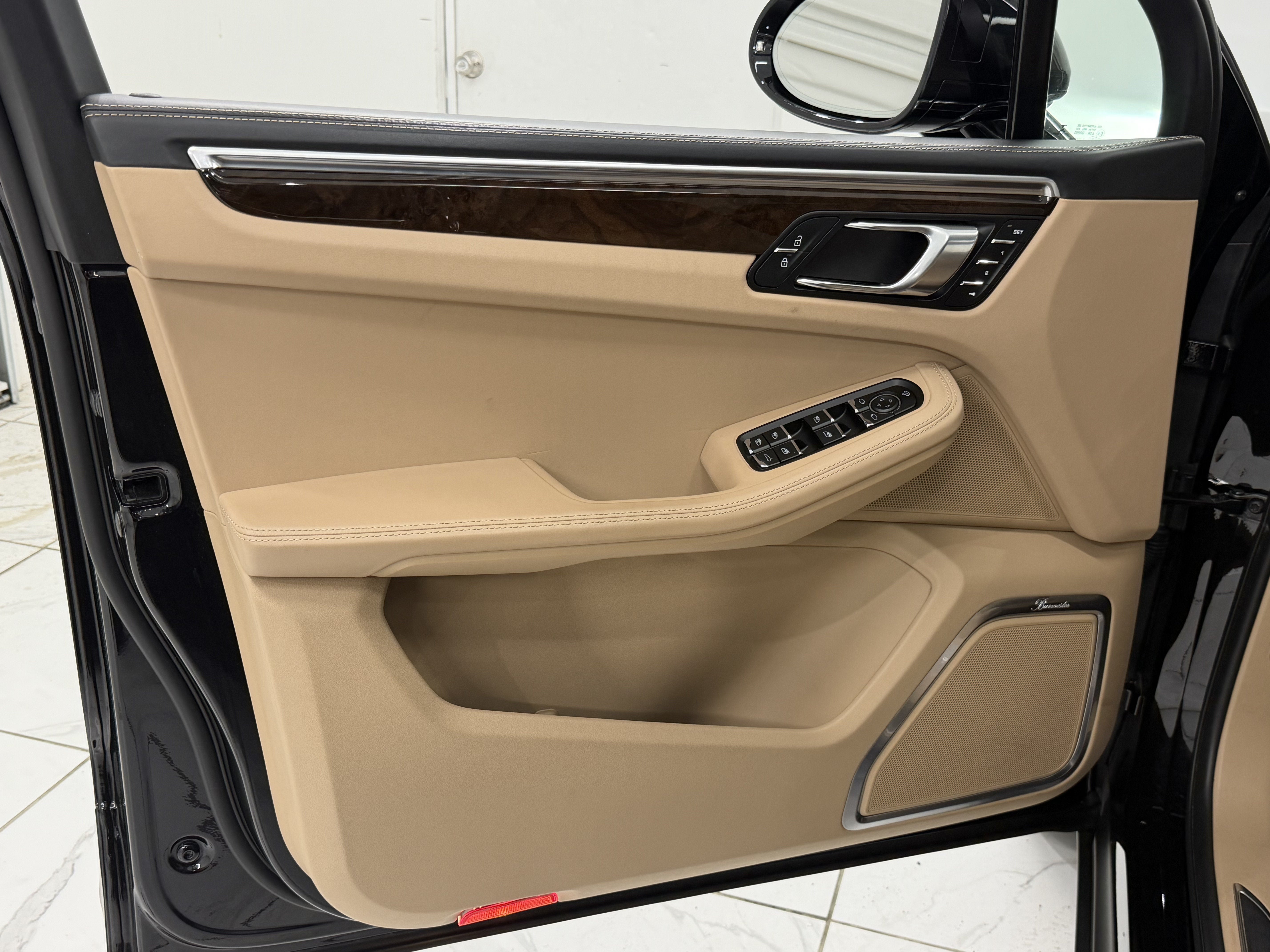 2023 Porsche Macan S
