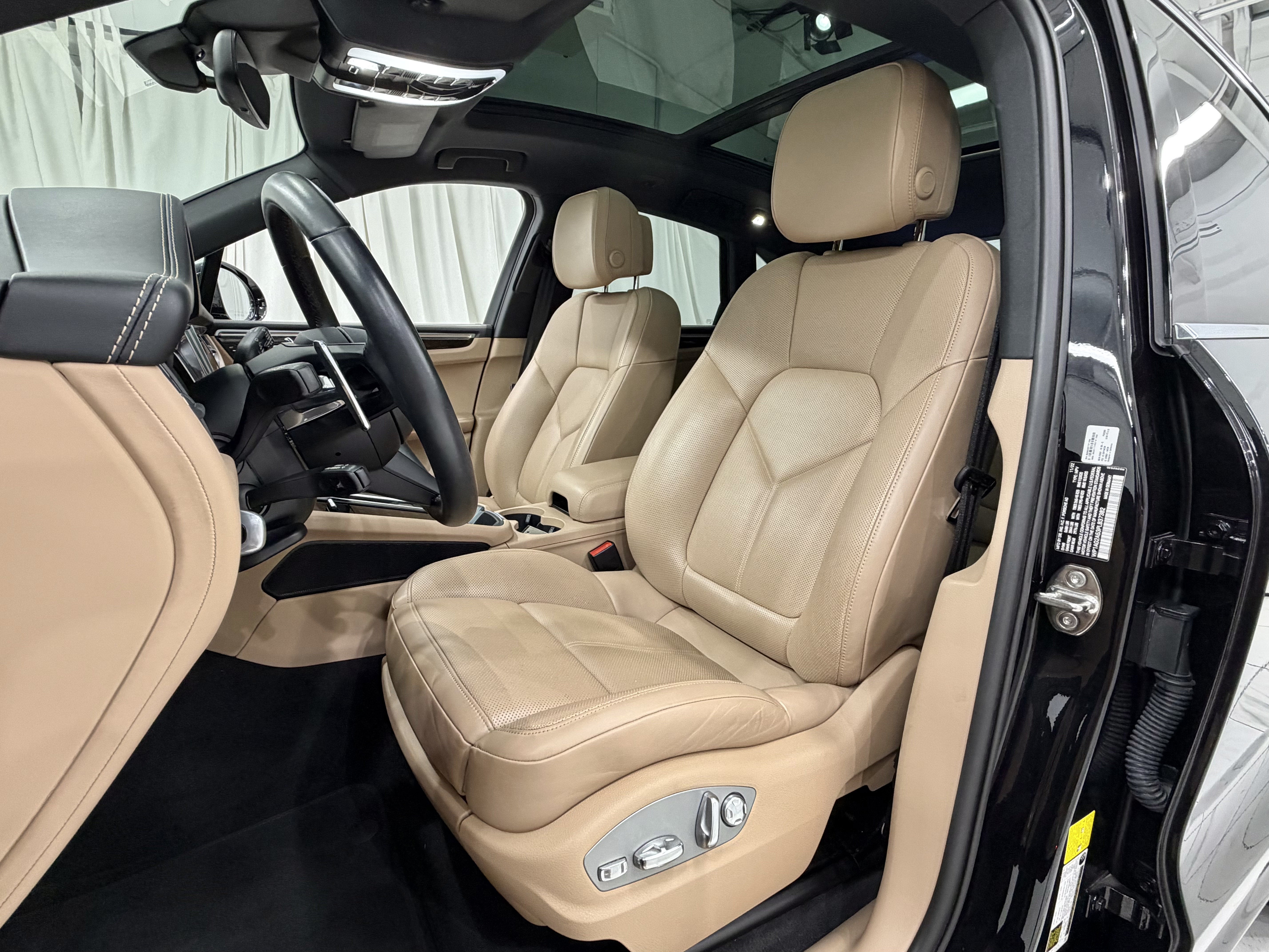 2023 Porsche Macan S