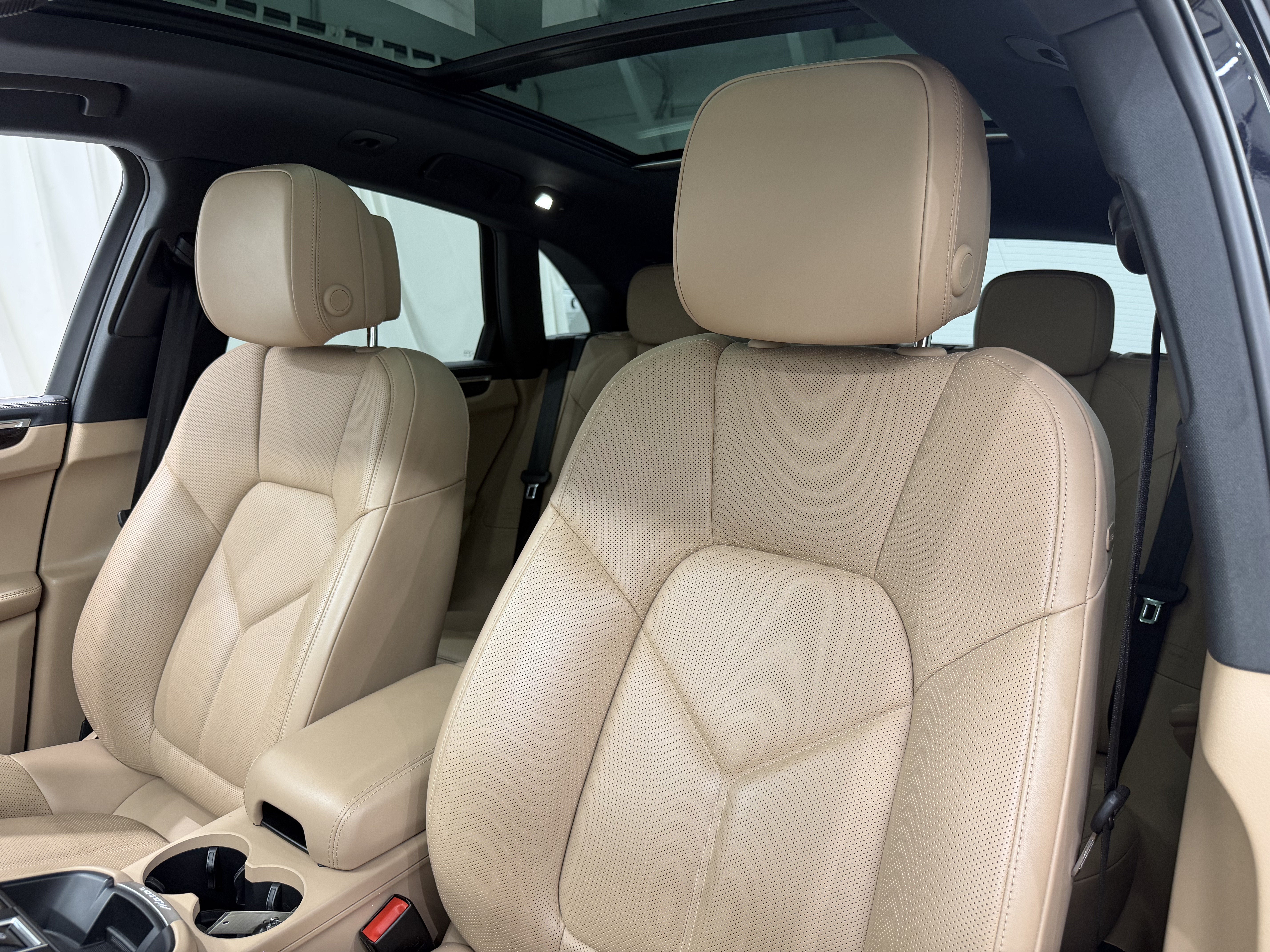 2023 Porsche Macan S