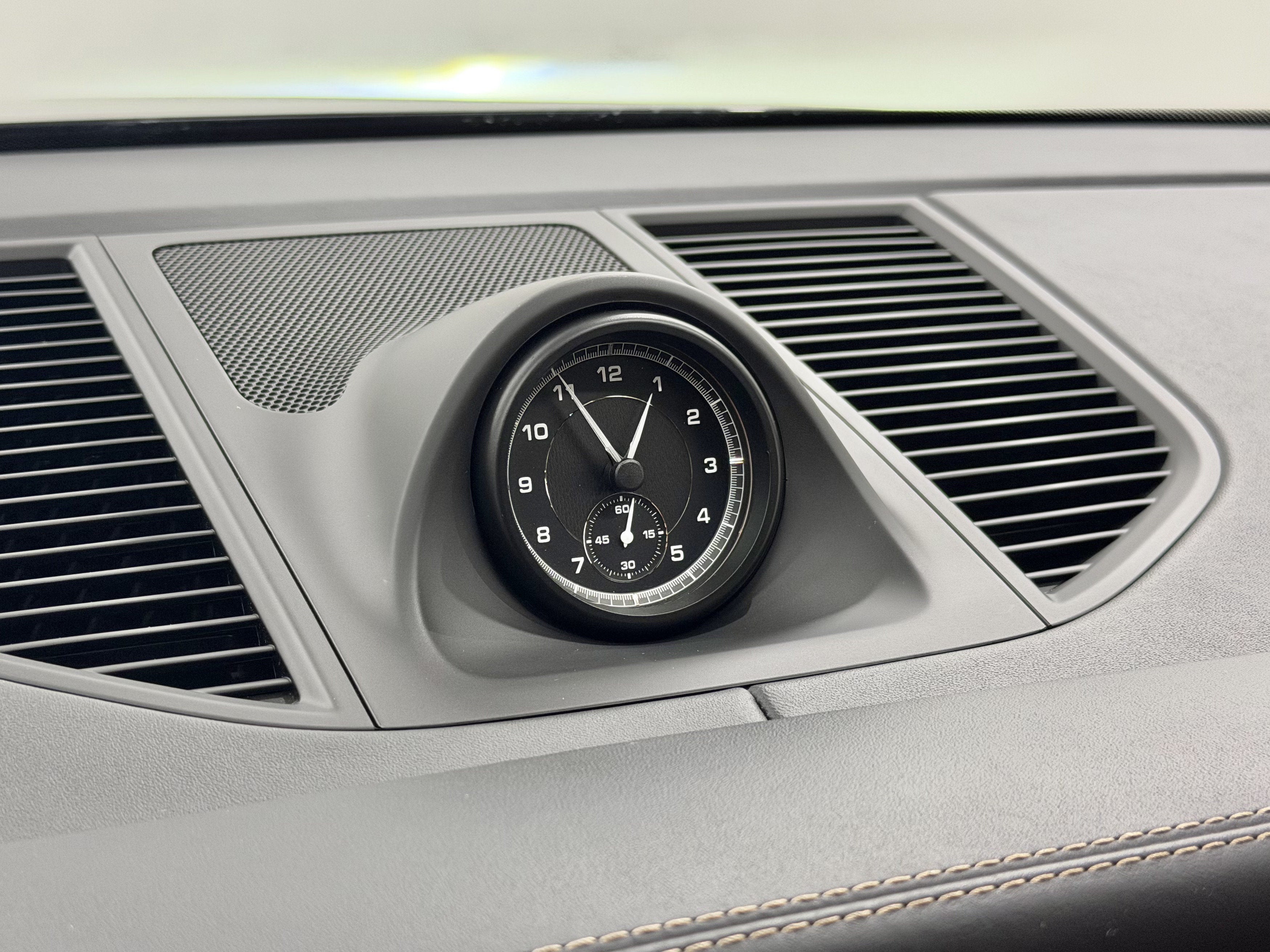2023 Porsche Macan S