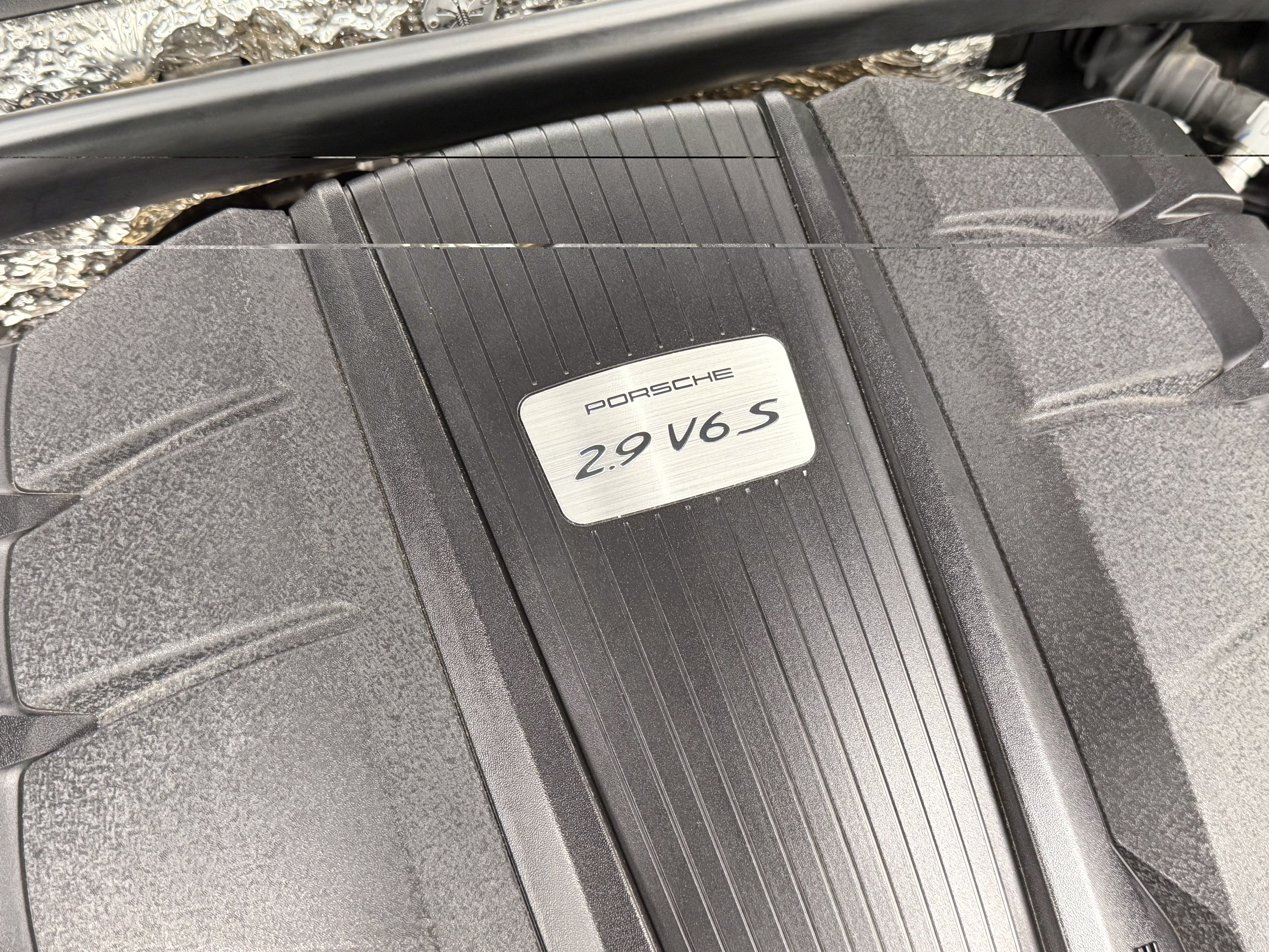 2023 Porsche Macan S