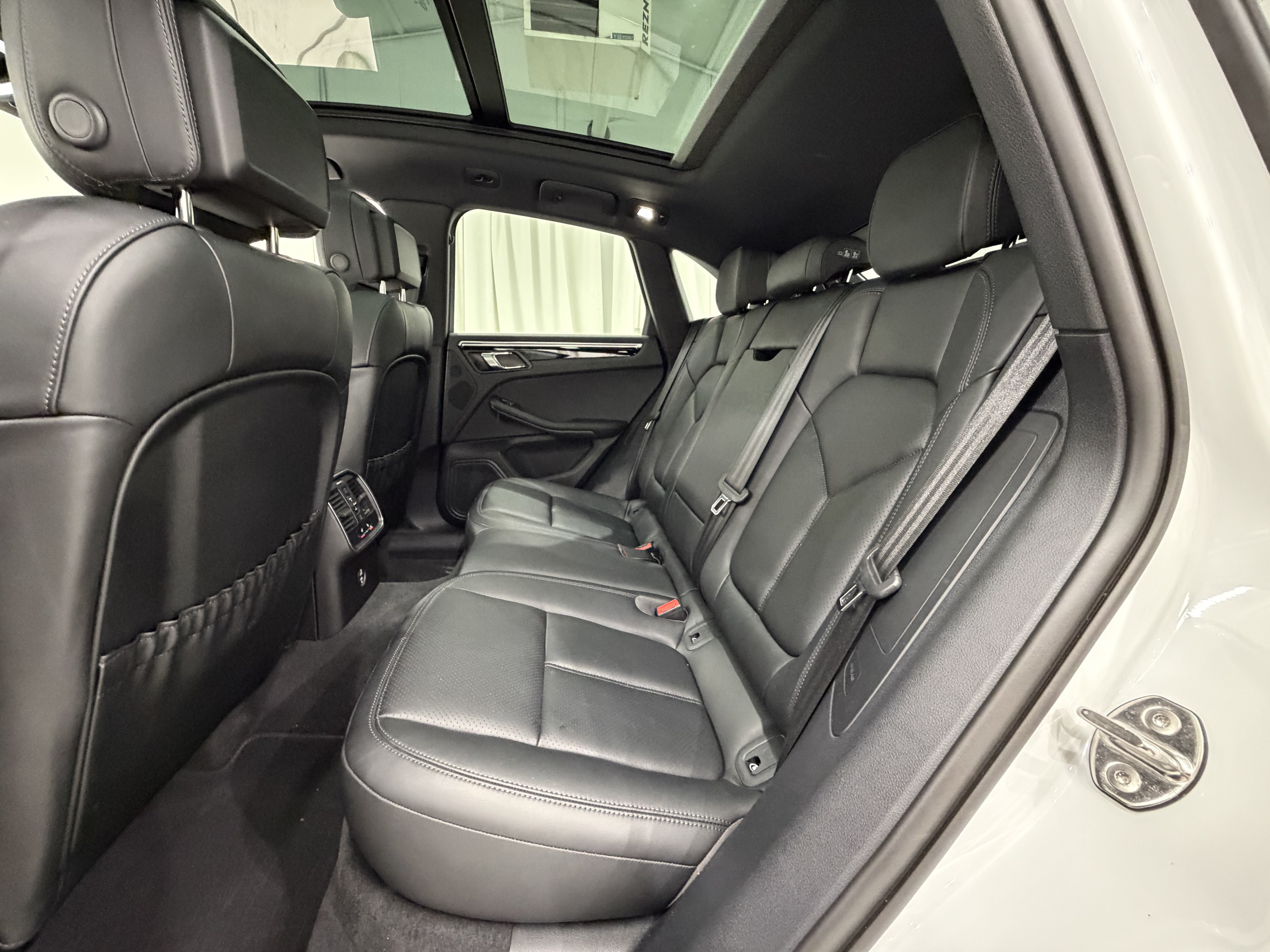 2024 Porsche Macan S