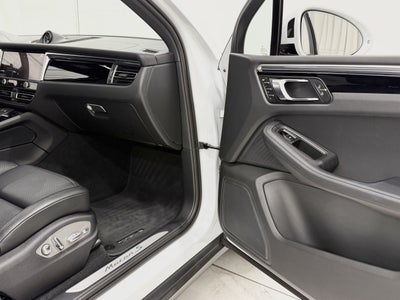 2024 Porsche Macan S
