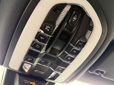 2024 Porsche Macan S