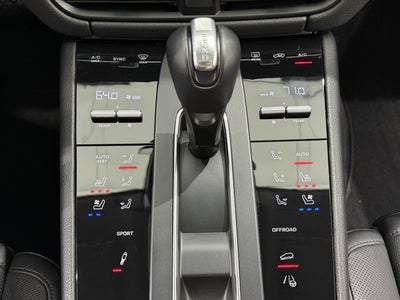 2024 Porsche Macan S