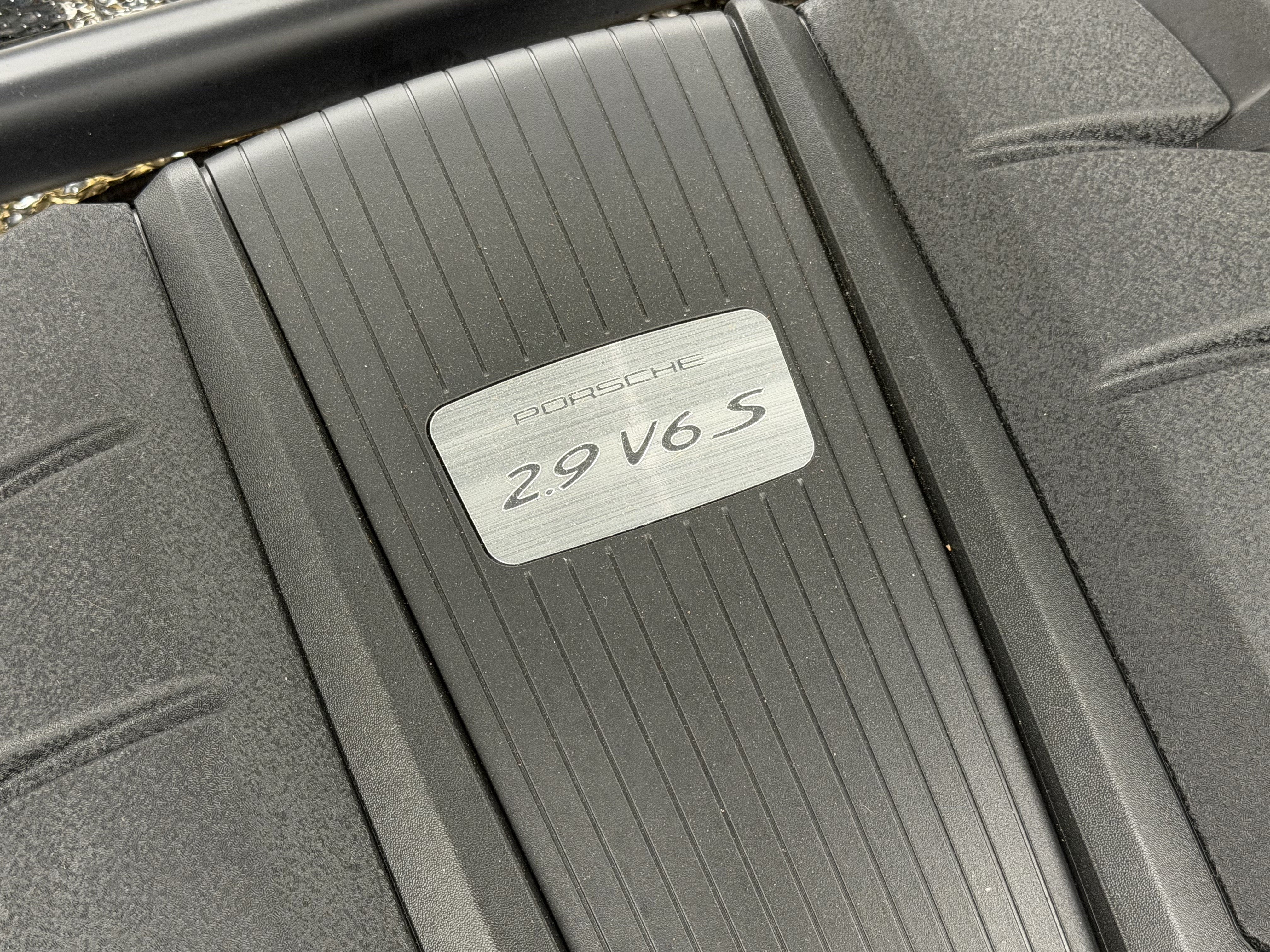 2024 Porsche Macan S