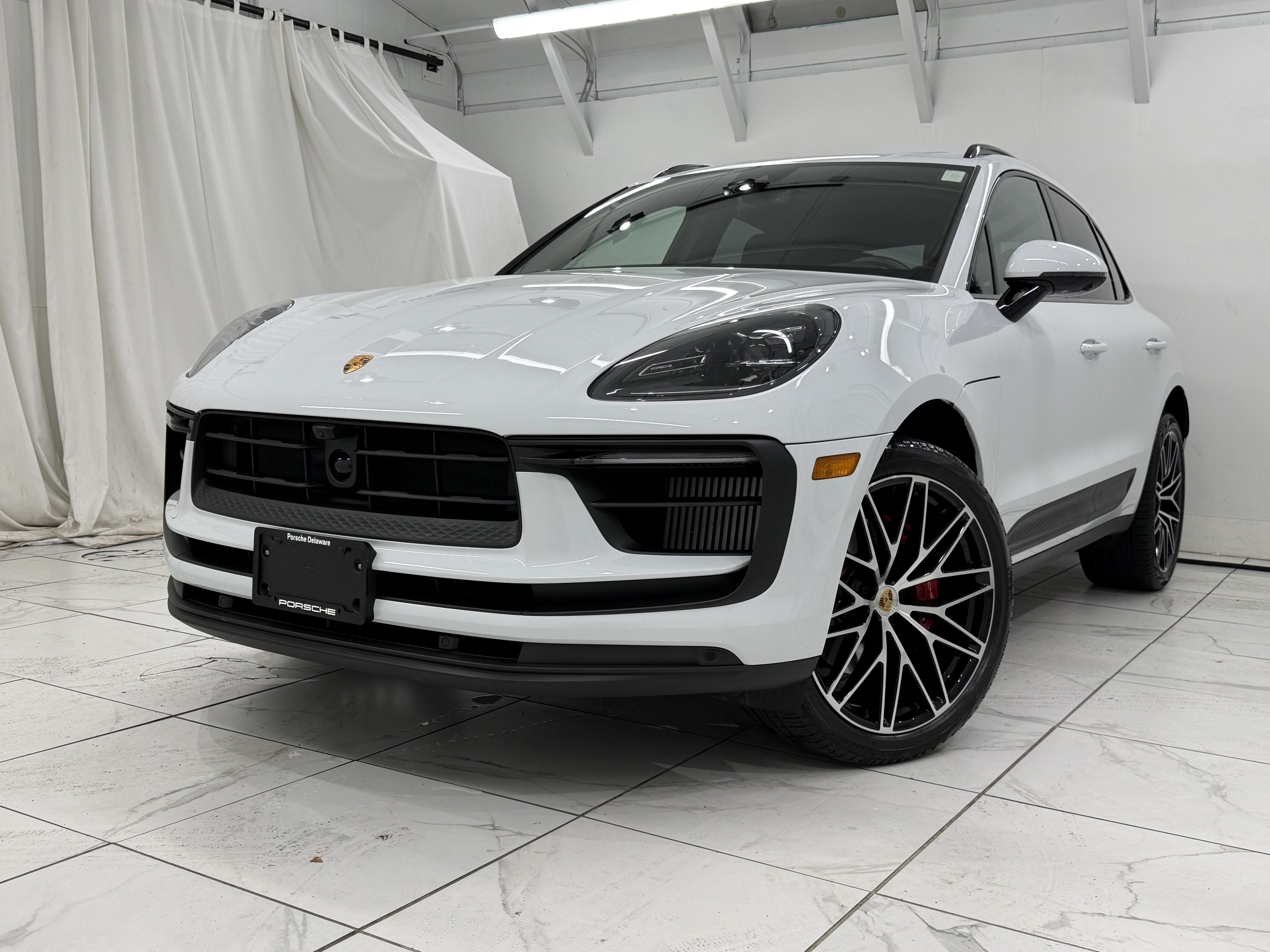2024 Porsche Macan S
