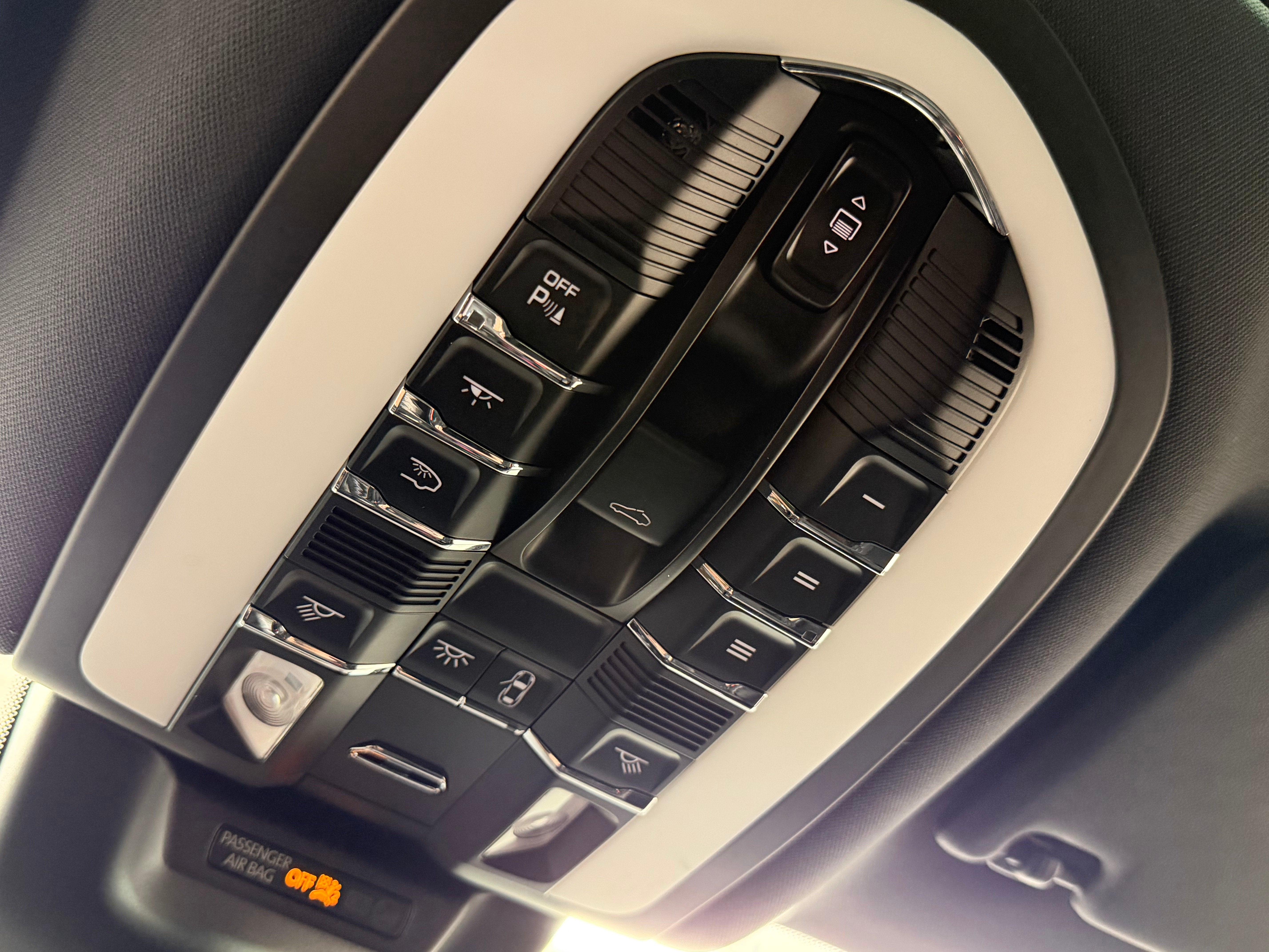 2024 Porsche Macan S