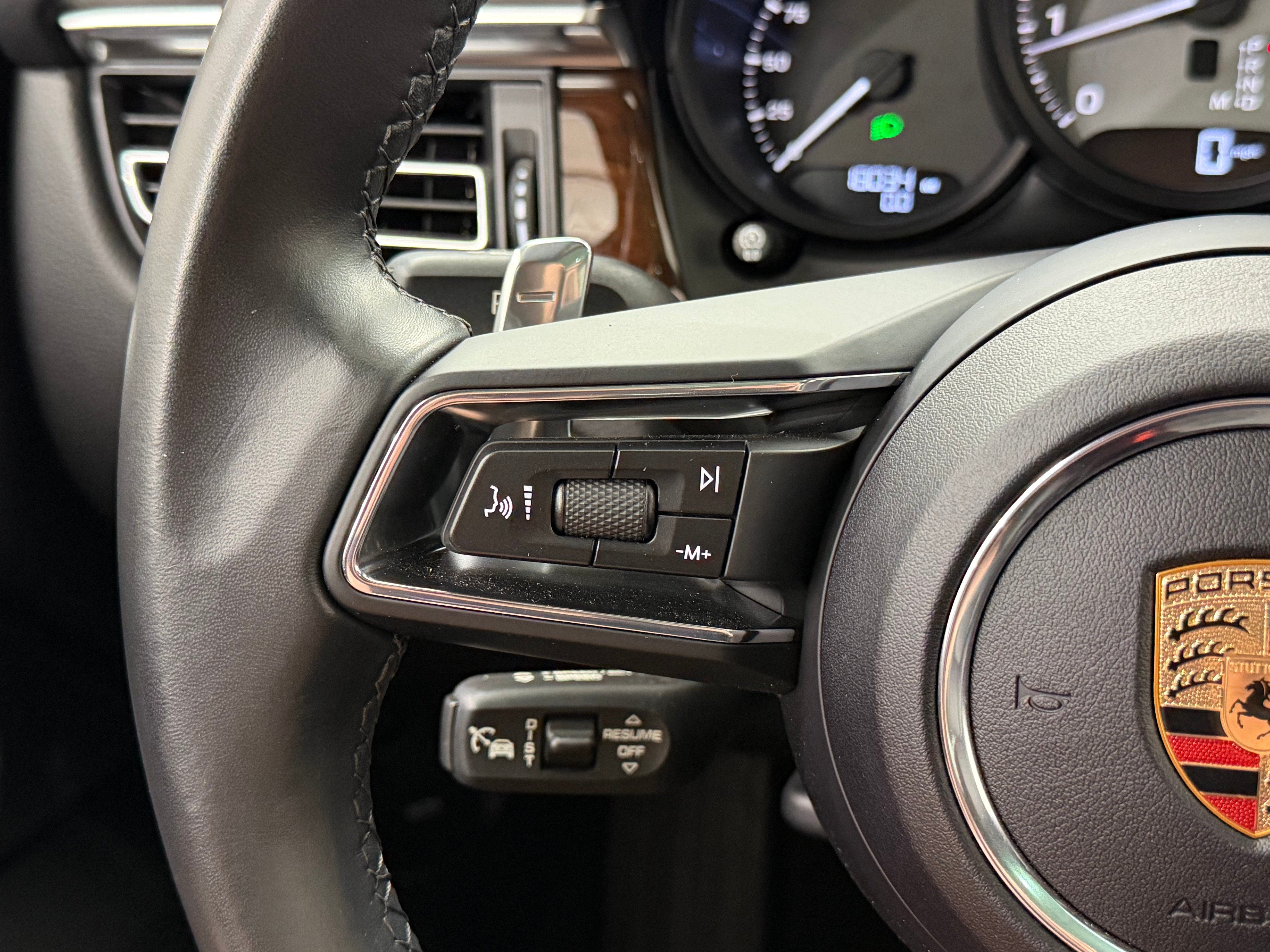 2024 Porsche Macan S