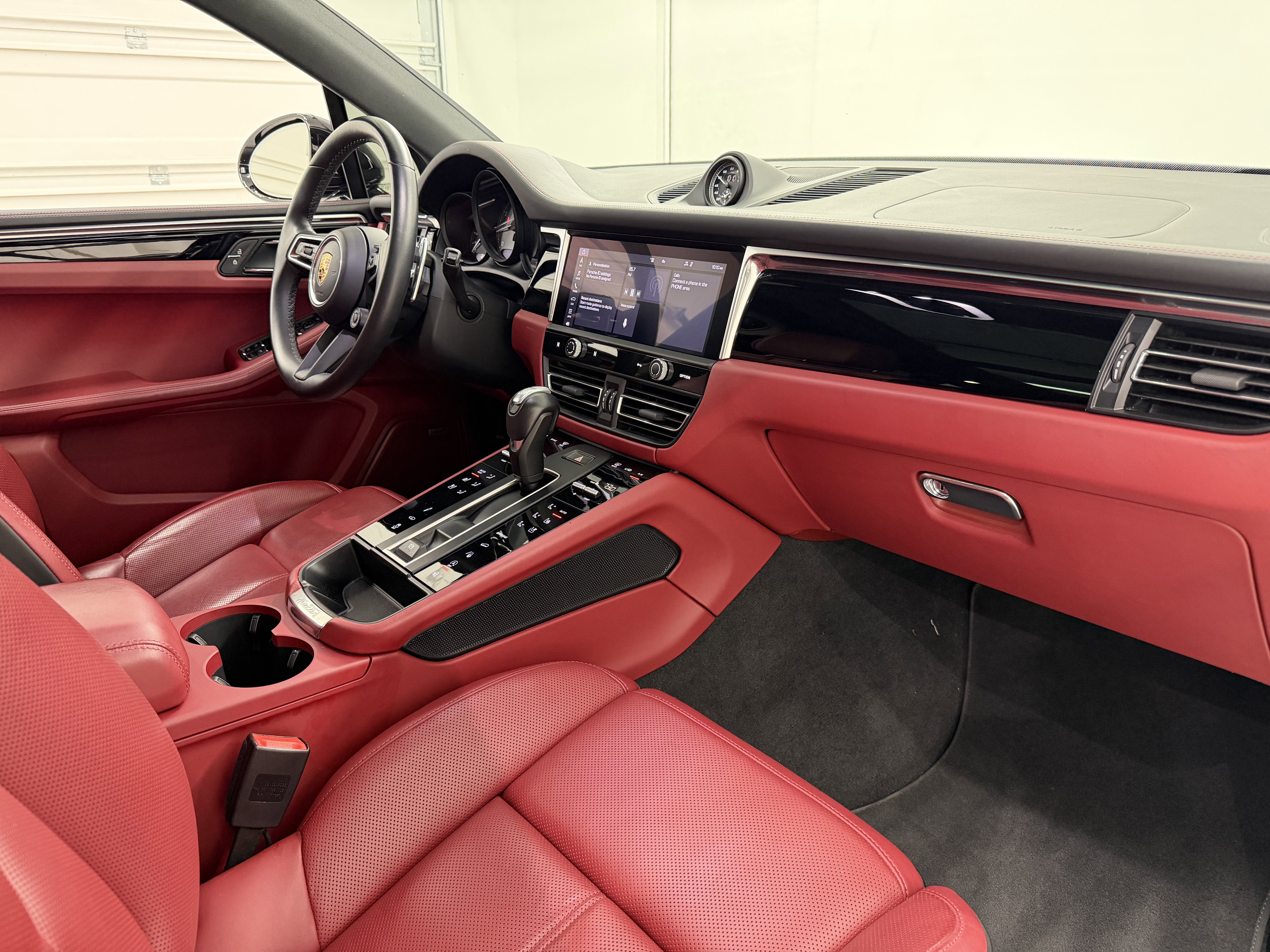 2023 Porsche Macan S