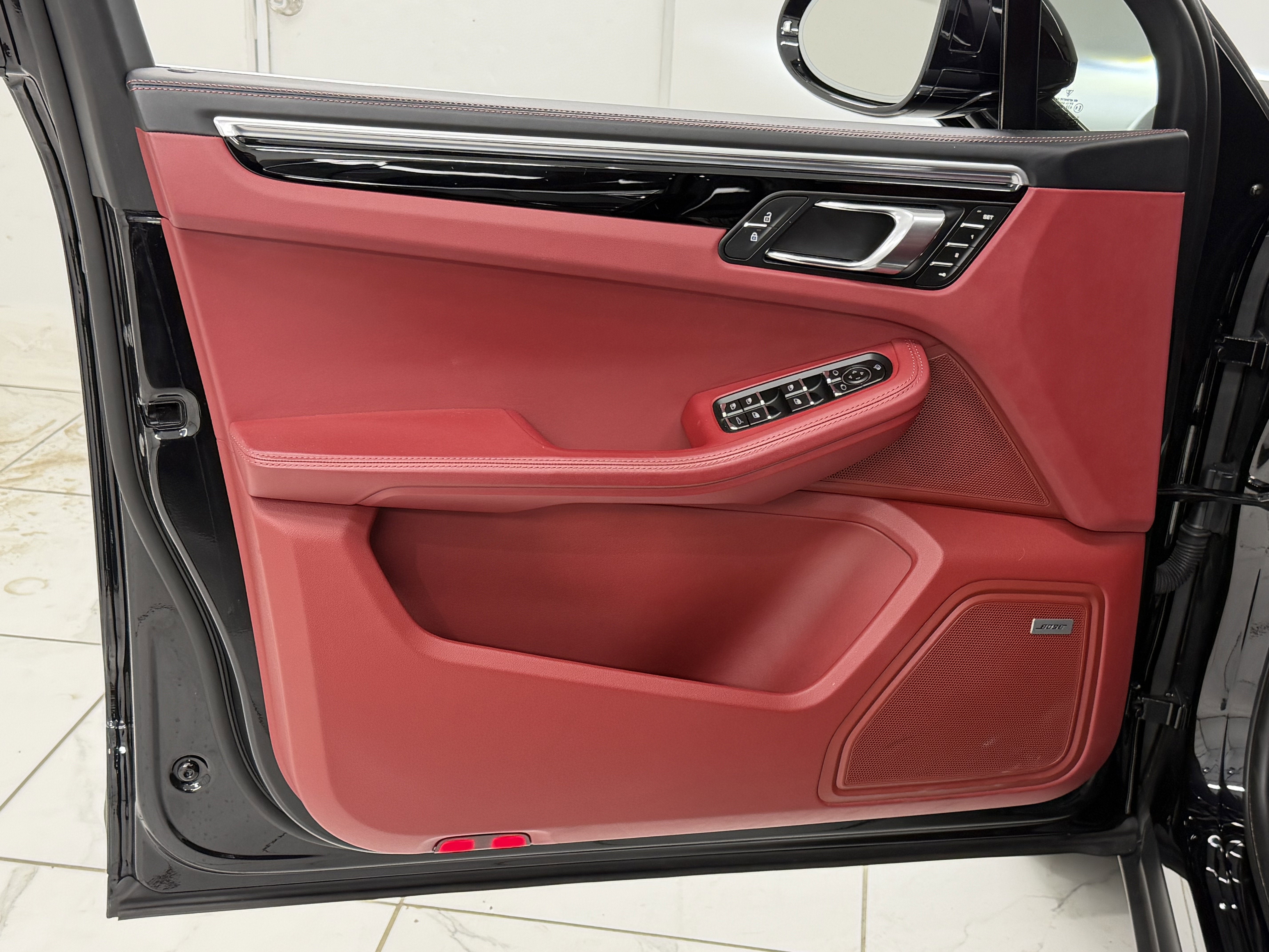 2023 Porsche Macan S