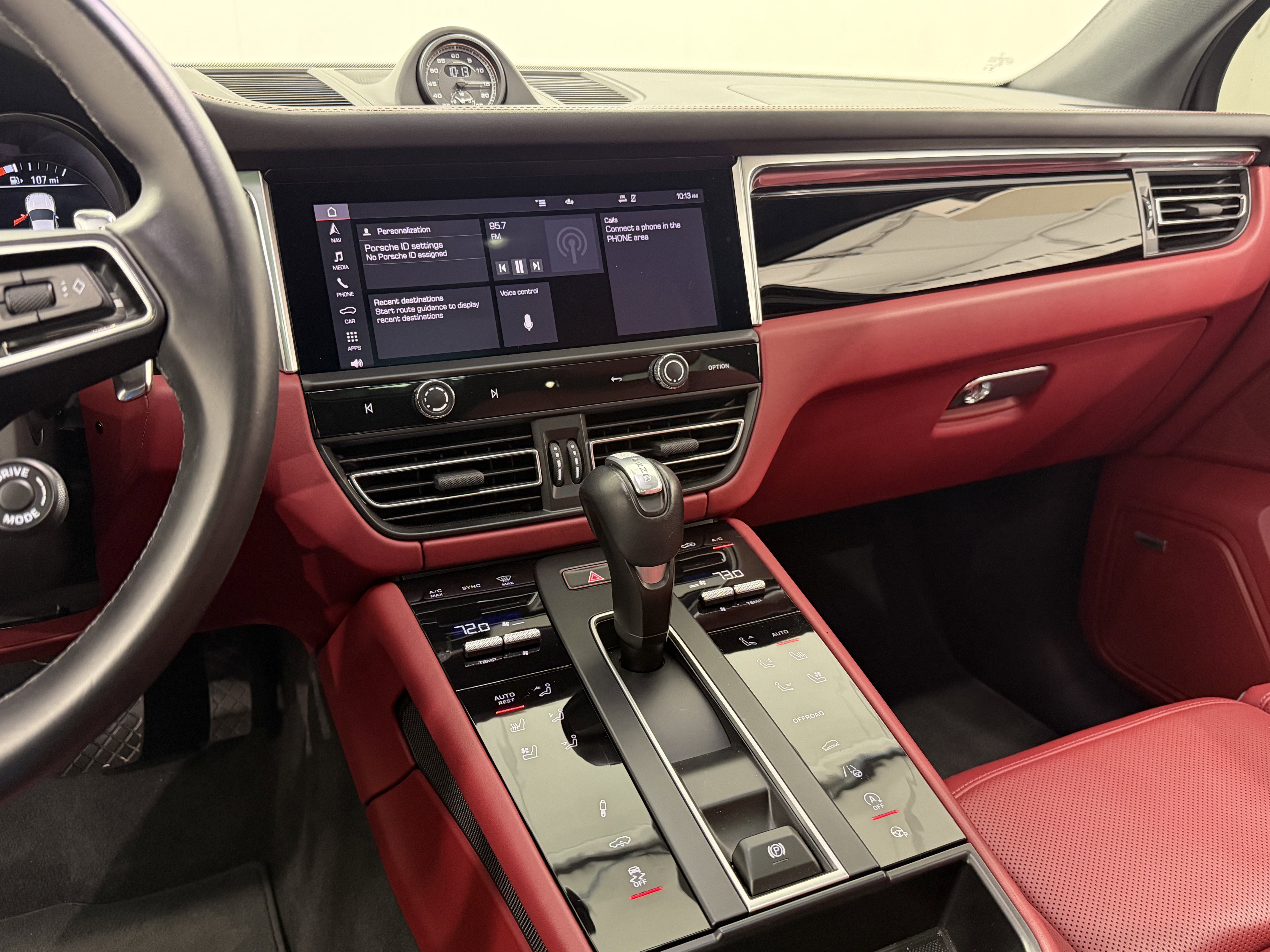 2023 Porsche Macan S