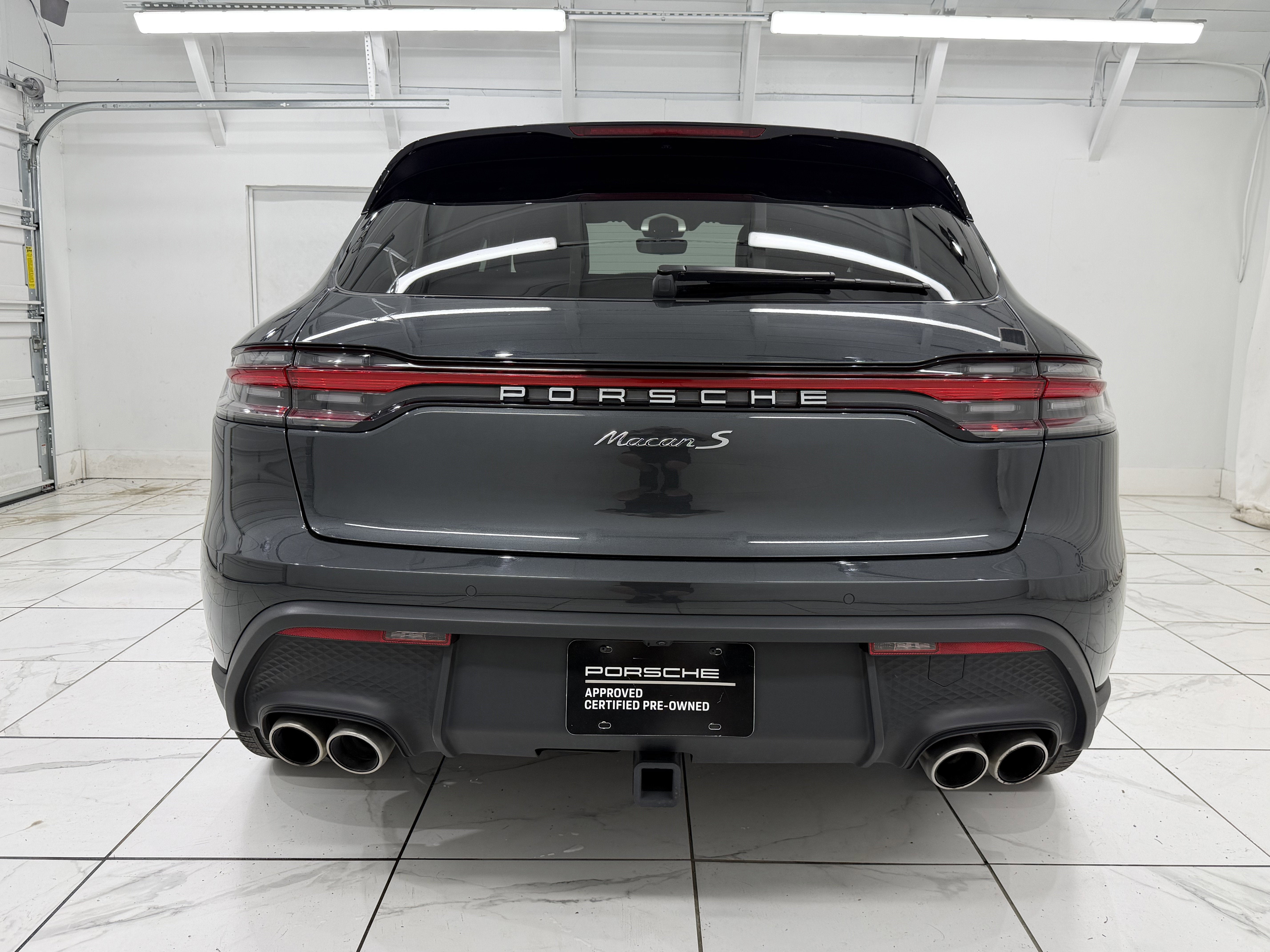 2022 Porsche Macan S
