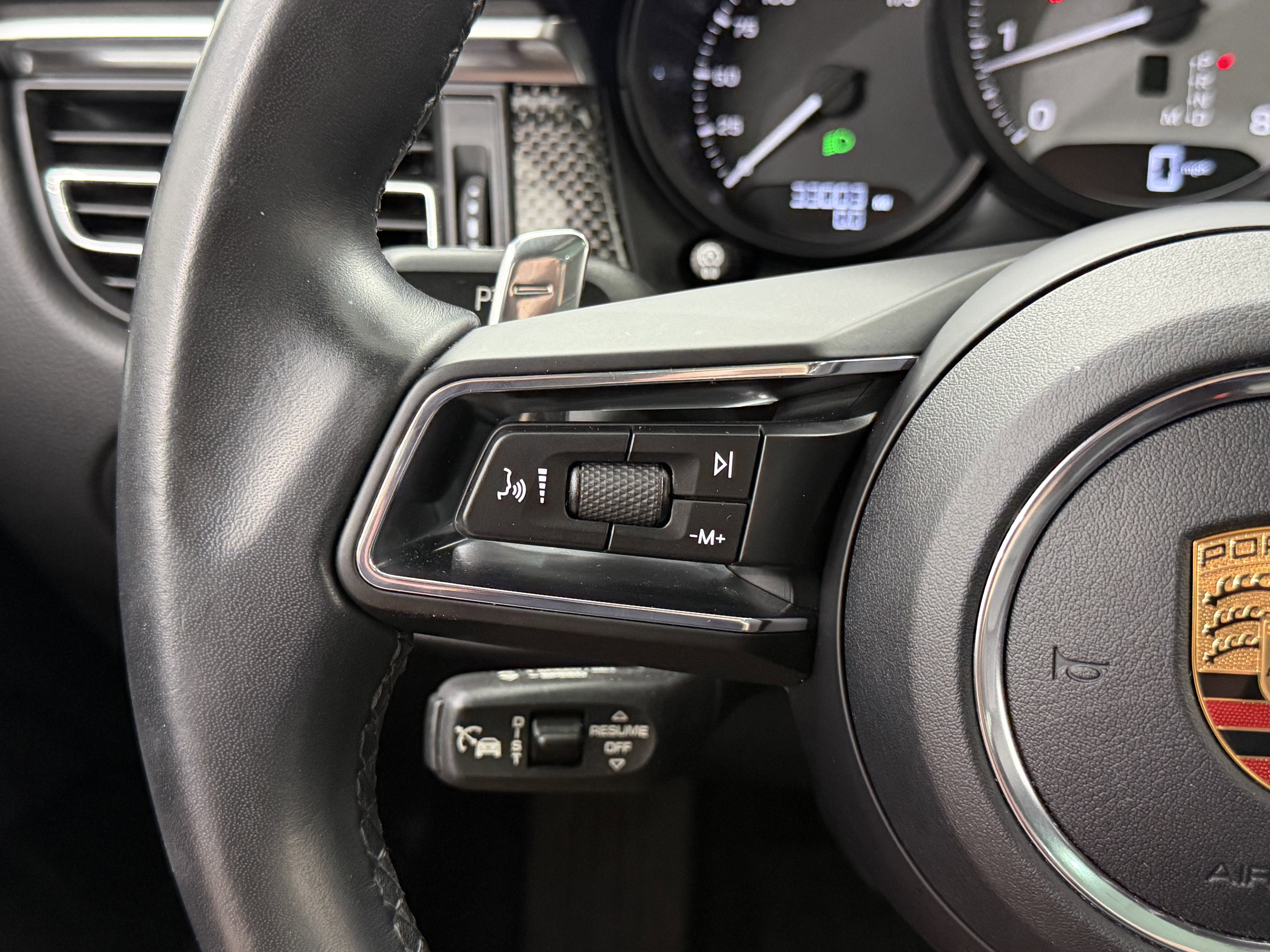 2022 Porsche Macan S
