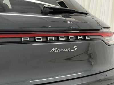 2022 Porsche Macan S