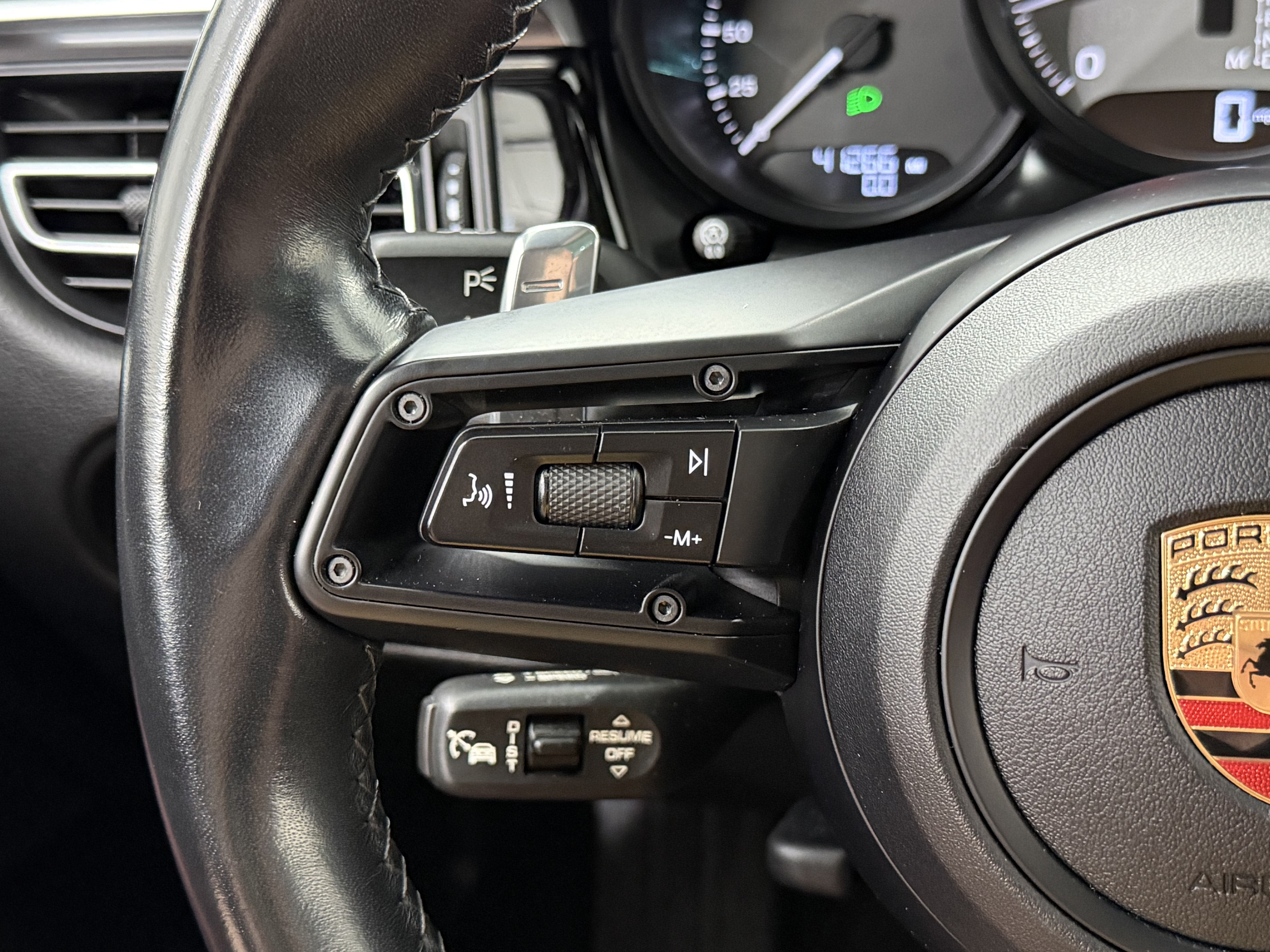 2023 Porsche Macan S