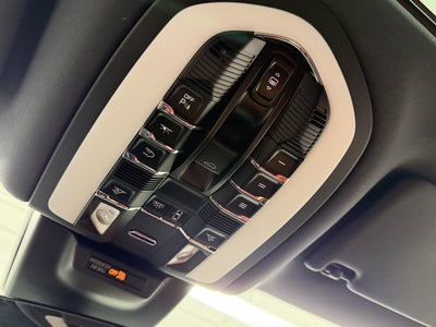 2024 Porsche Macan S