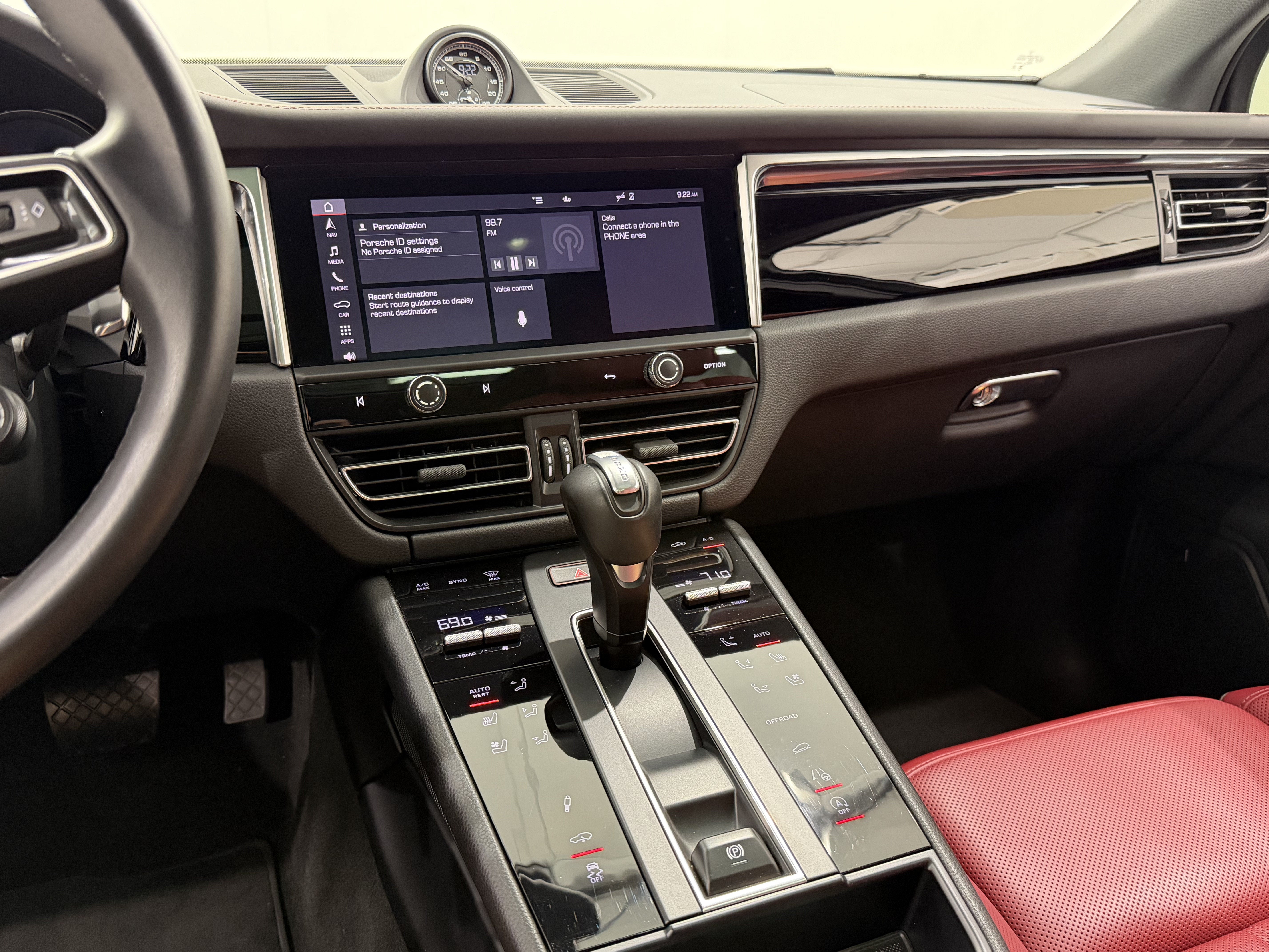 2024 Porsche Macan S