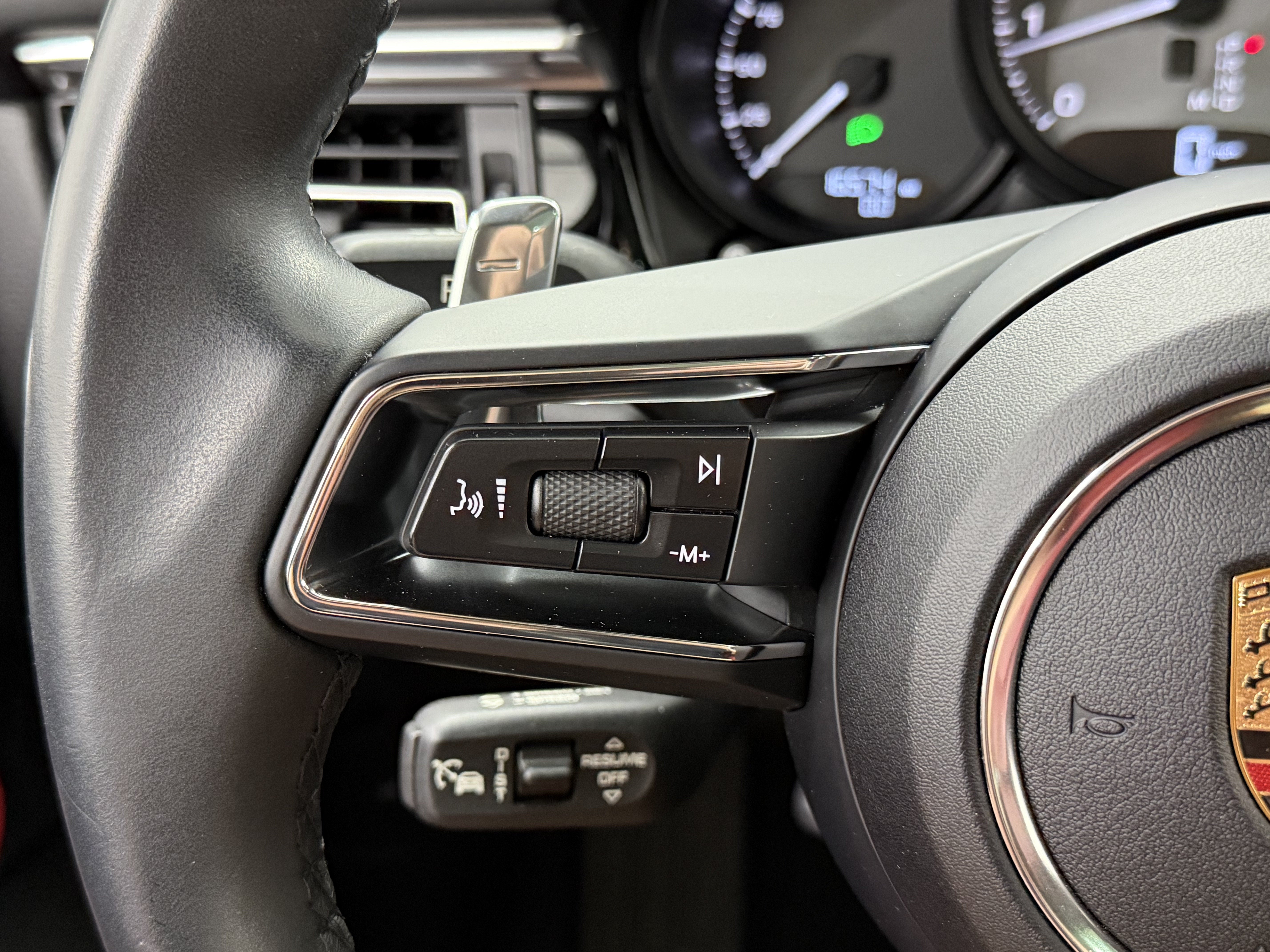 2024 Porsche Macan S