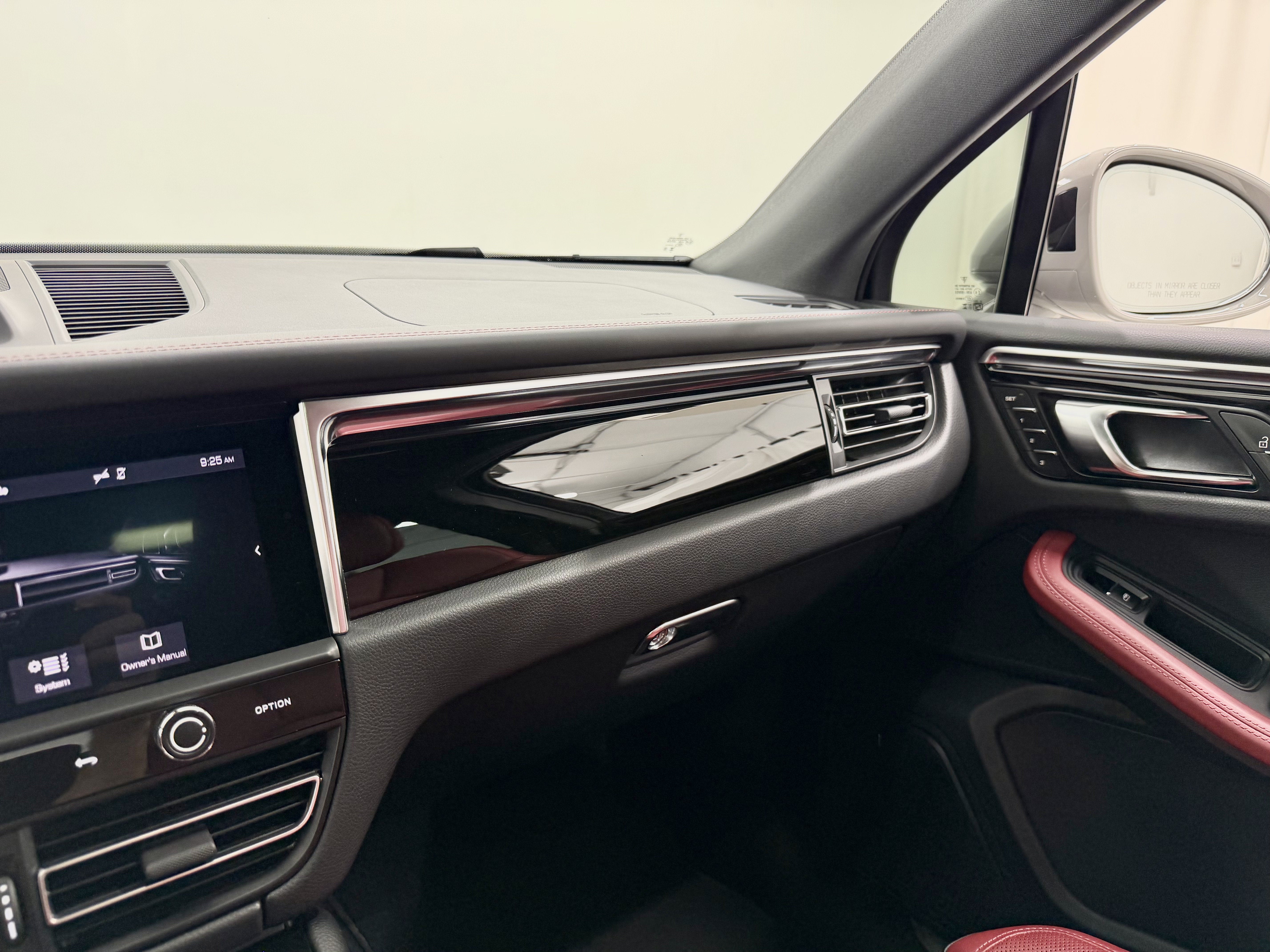 2024 Porsche Macan S
