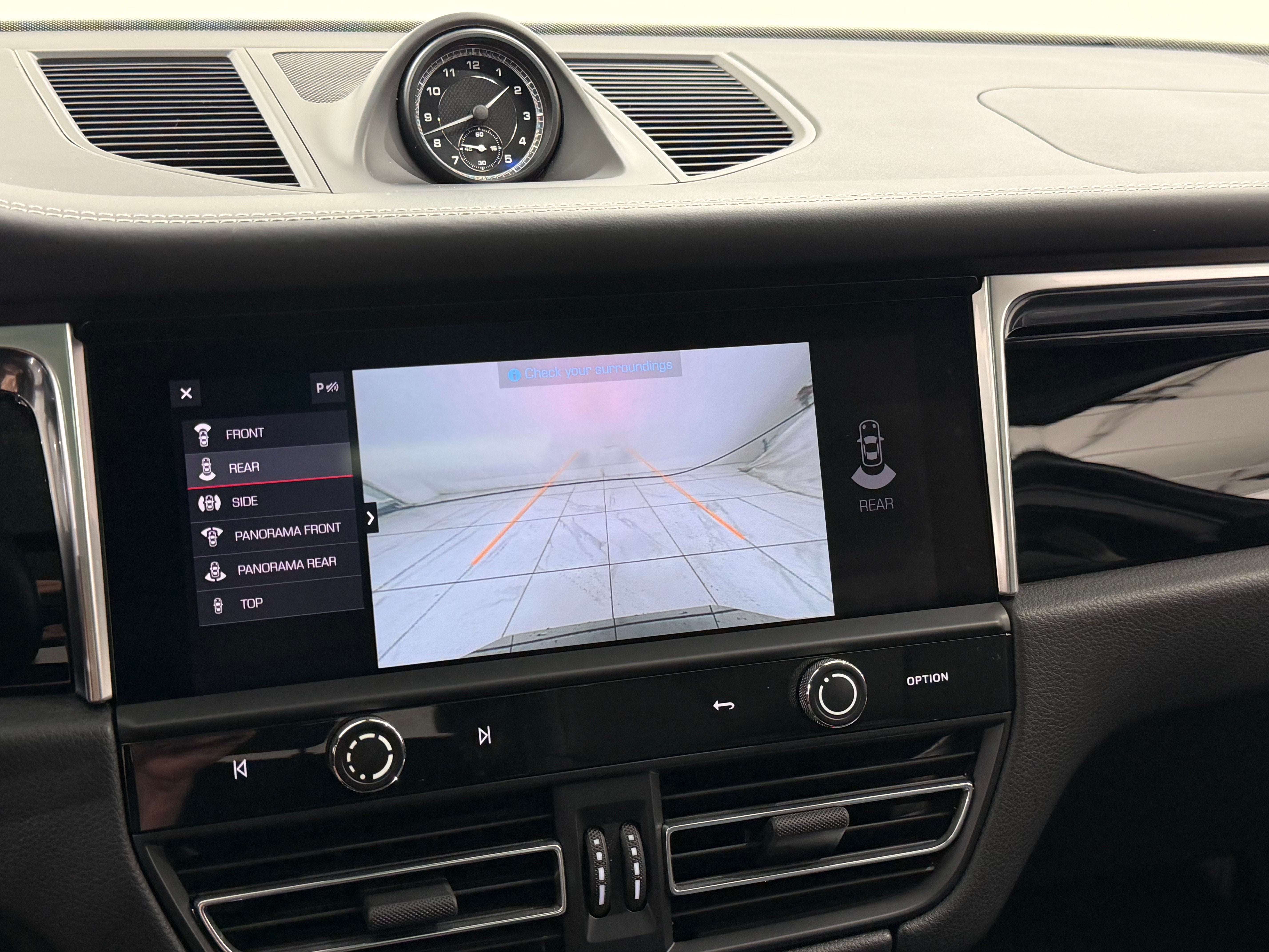 2024 Porsche Macan S