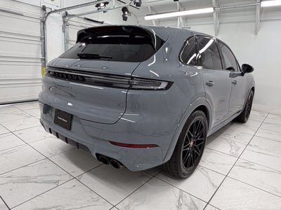 2025 Porsche Cayenne GTS