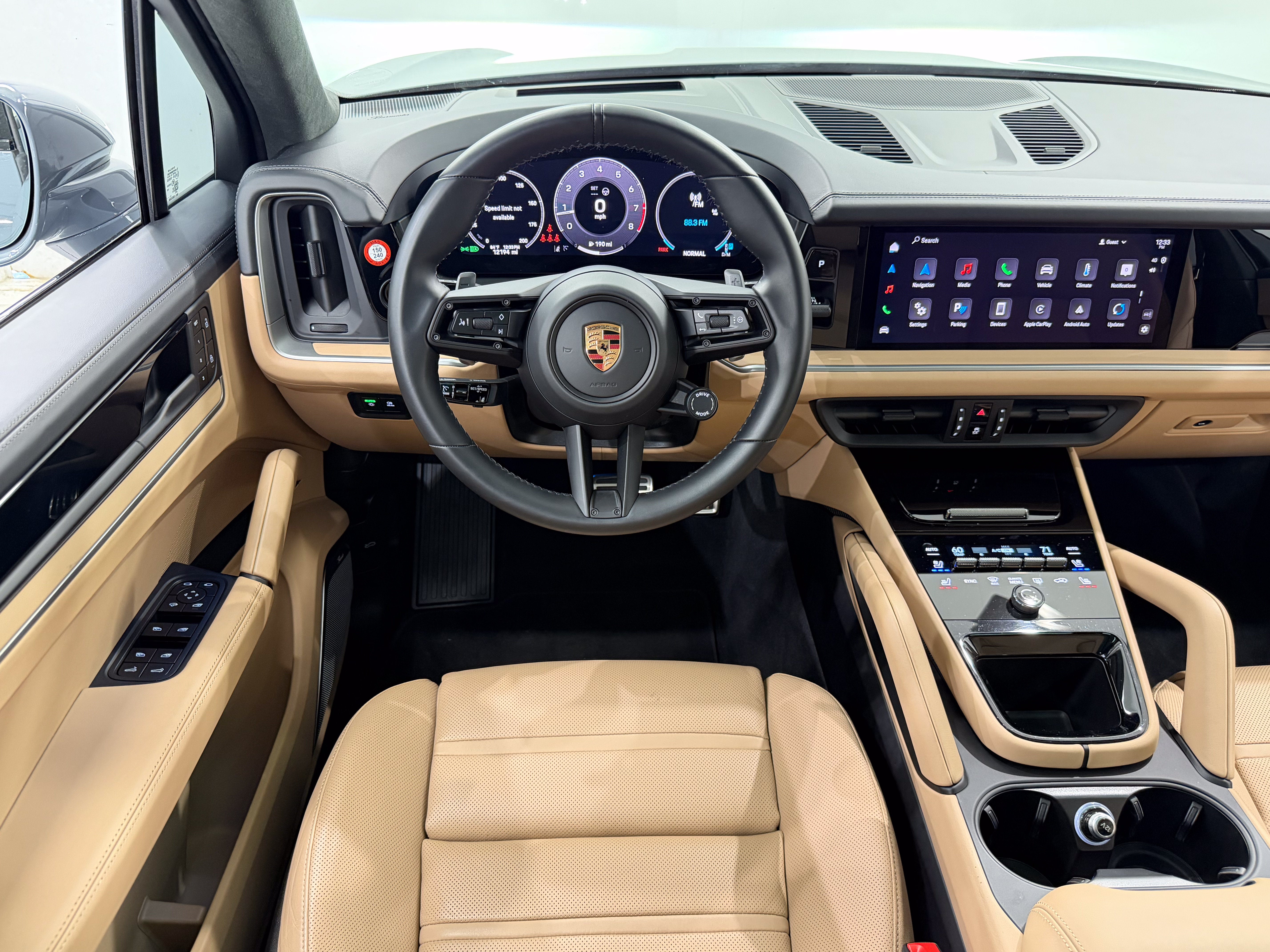 2025 Porsche Cayenne GTS