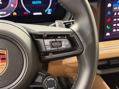 2025 Porsche Cayenne GTS