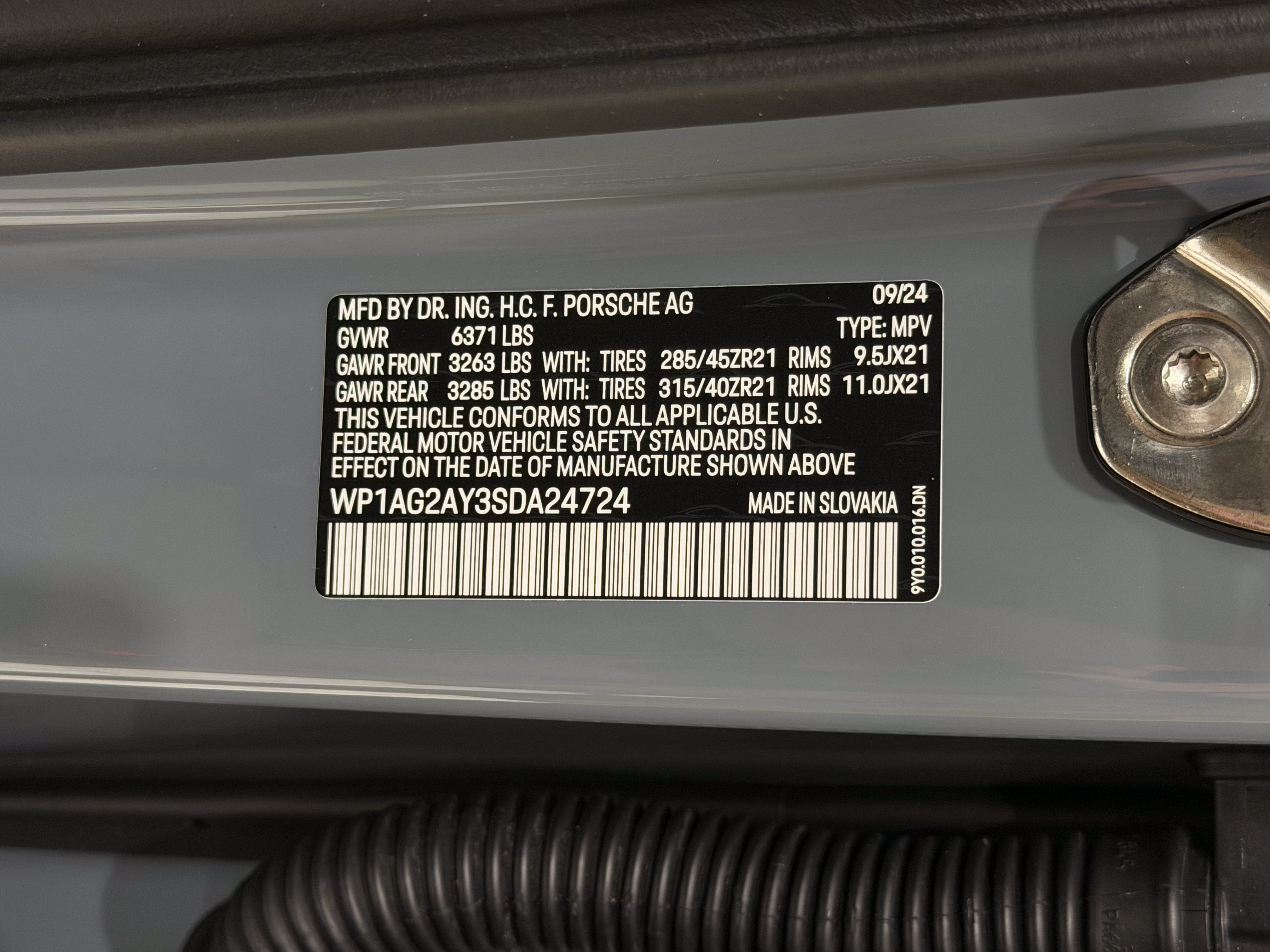 2025 Porsche Cayenne GTS