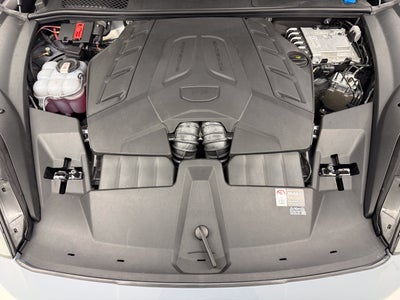 2025 Porsche Cayenne GTS