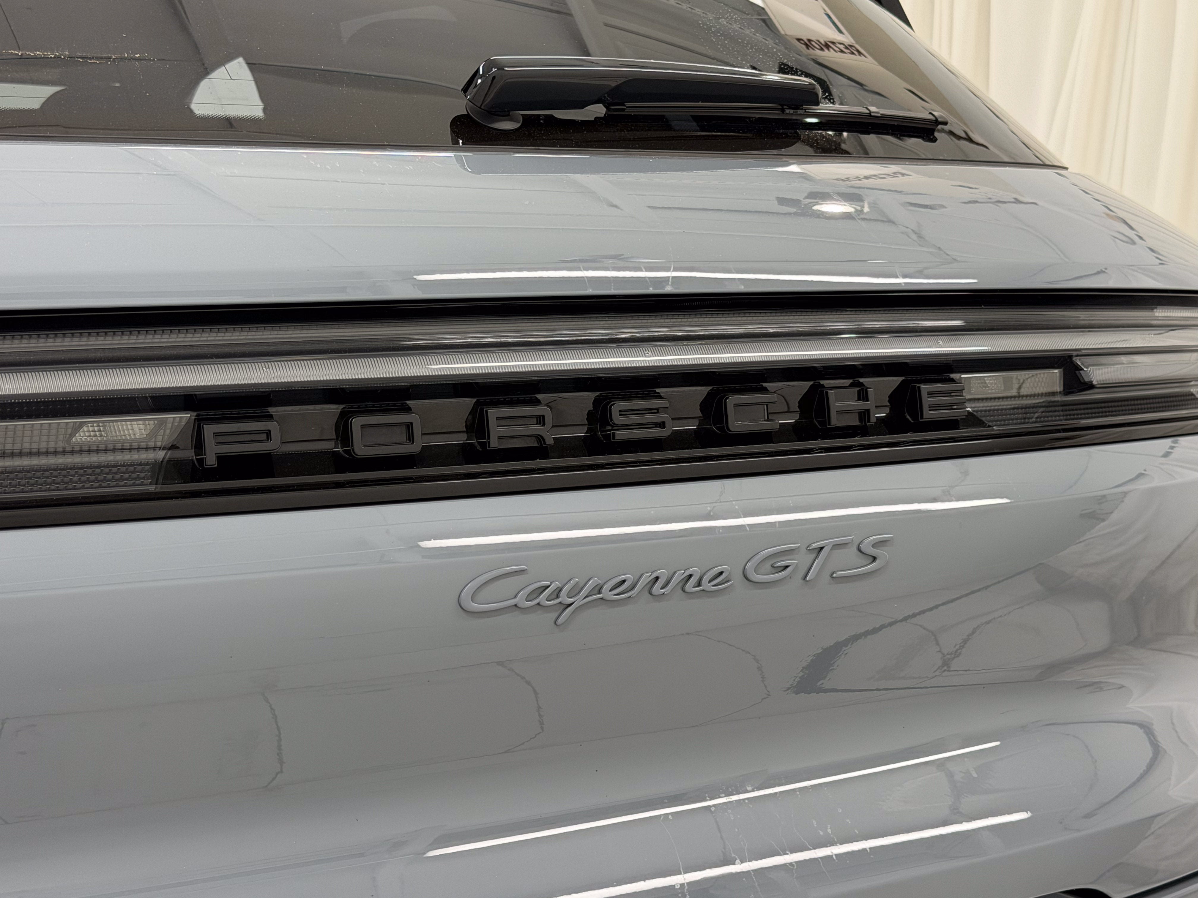 2025 Porsche Cayenne GTS