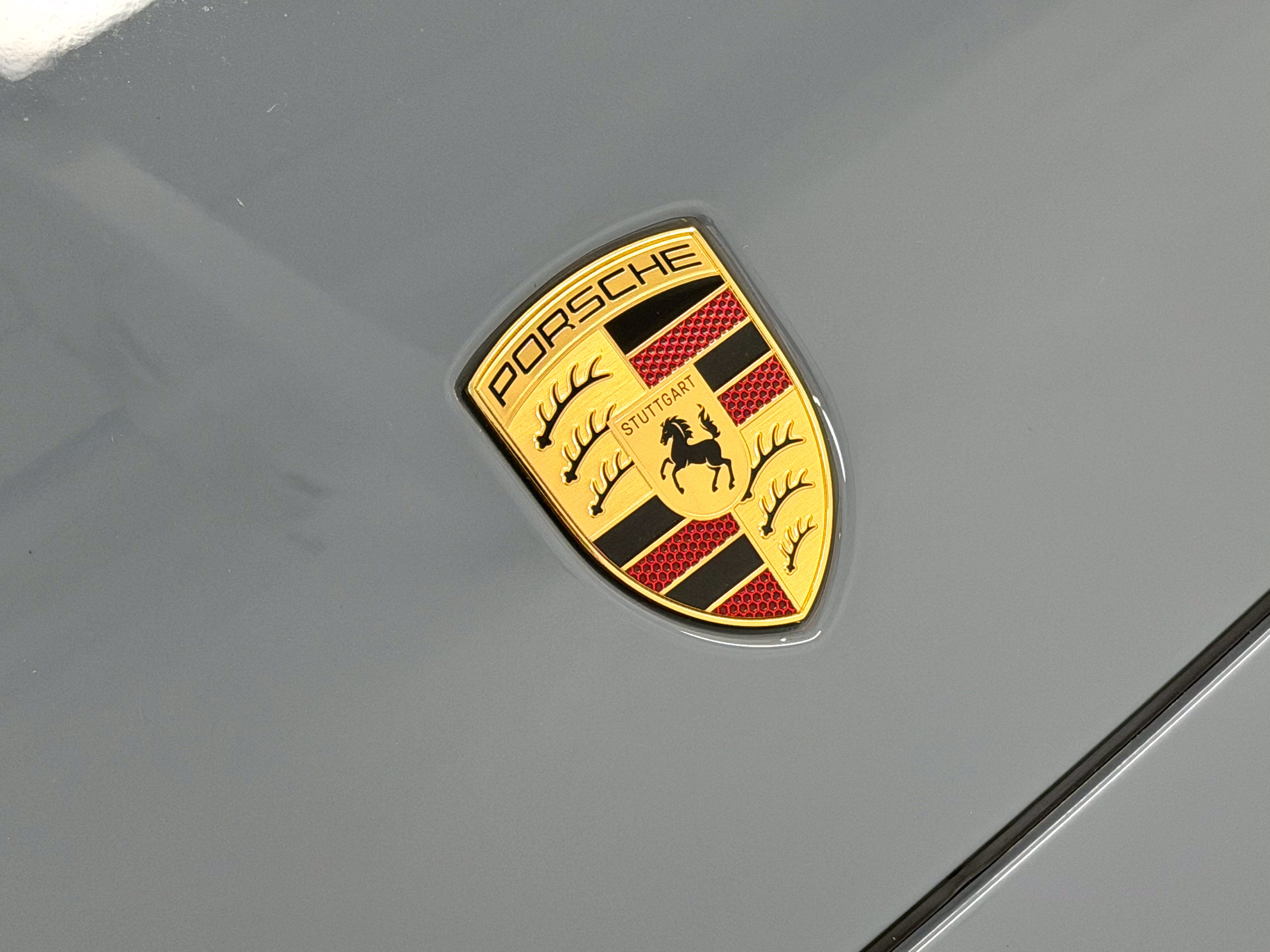 2025 Porsche Cayenne GTS