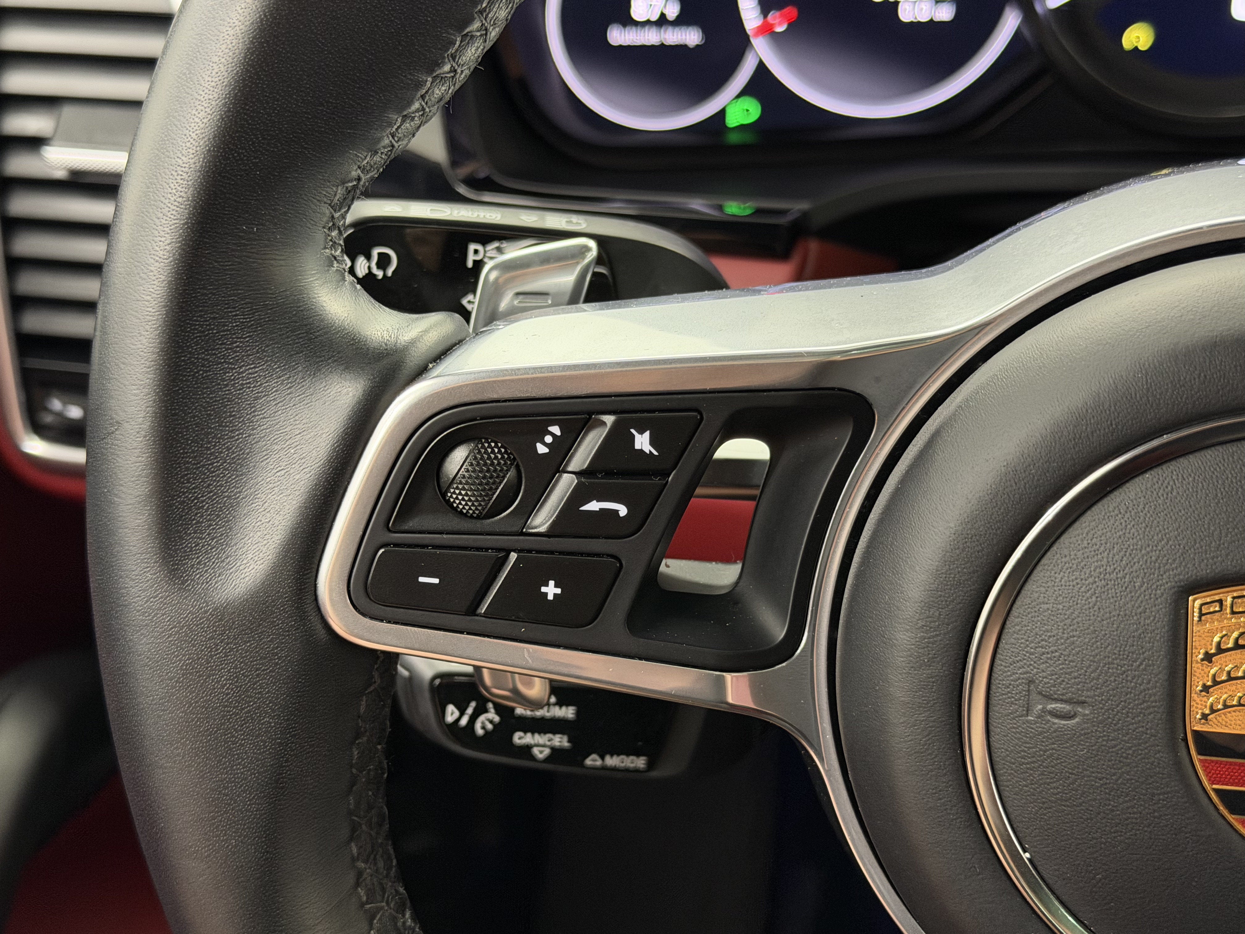 2023 Porsche Cayenne Gts
