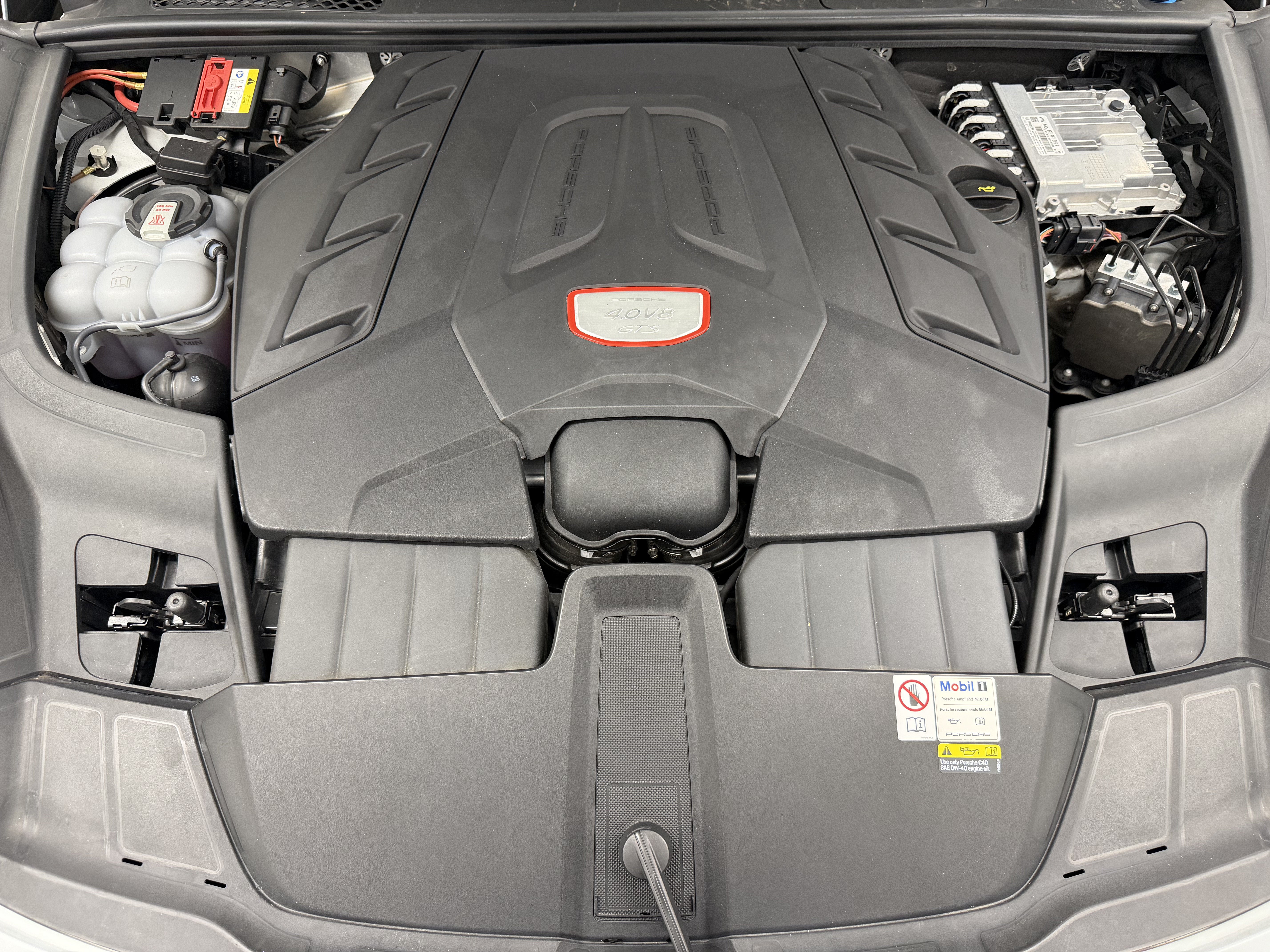 2023 Porsche Cayenne Gts
