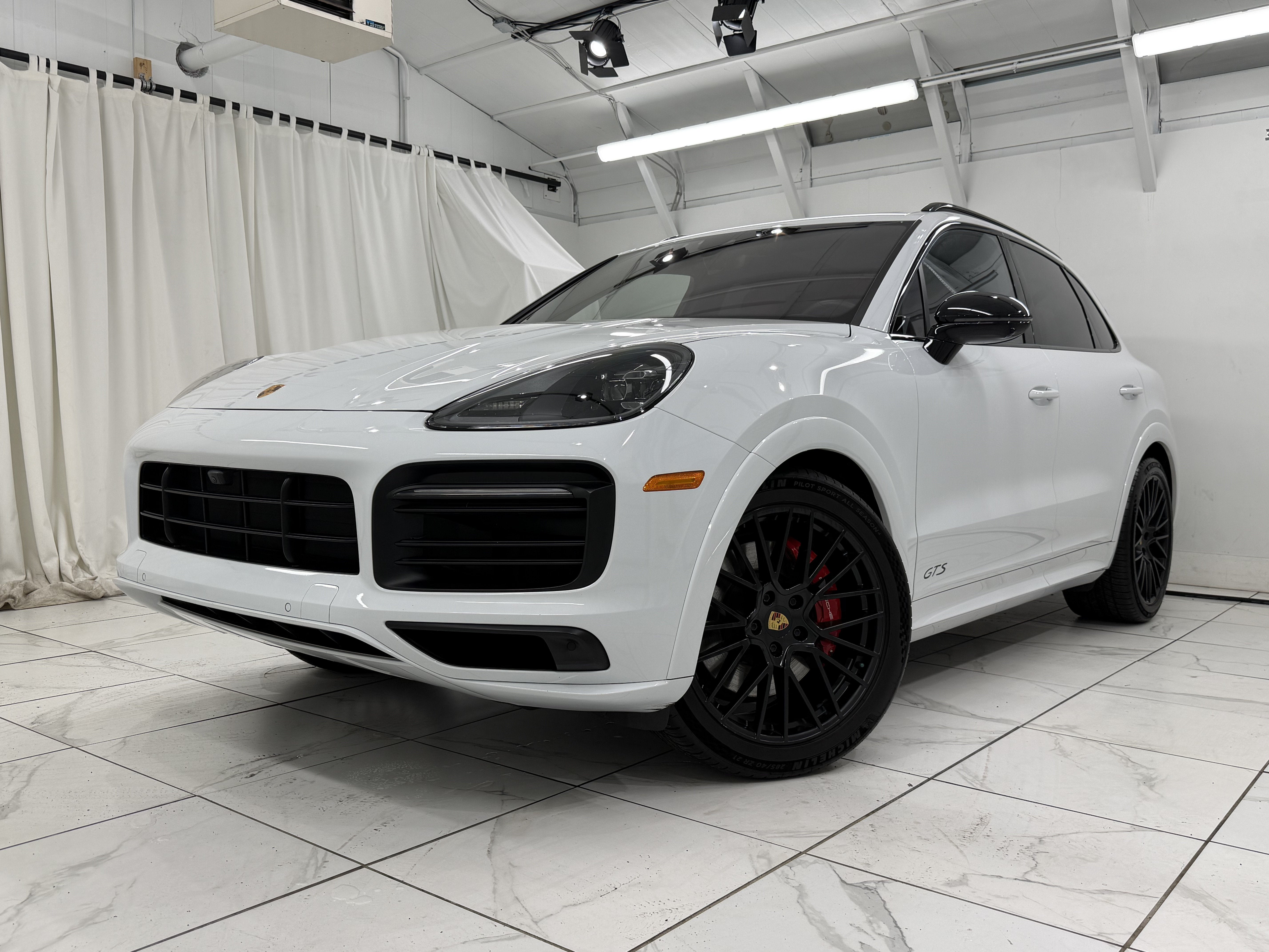 2023 Porsche Cayenne Gts
