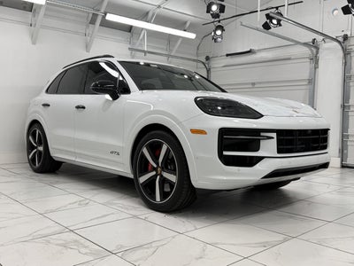 2025 Porsche Cayenne GTS