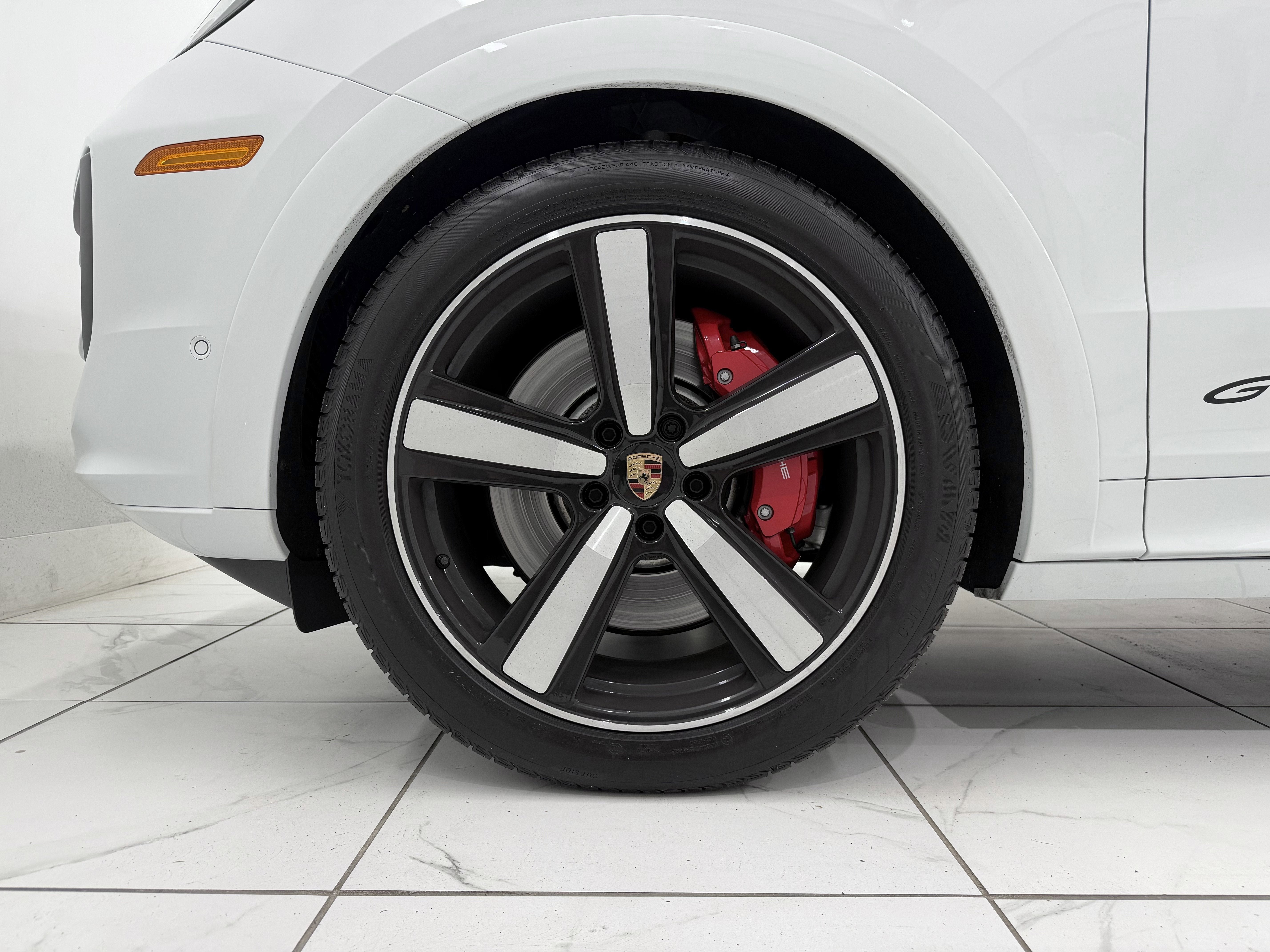 2025 Porsche Cayenne GTS