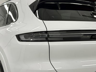 2025 Porsche Cayenne GTS