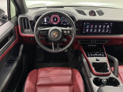 2025 Porsche Cayenne GTS