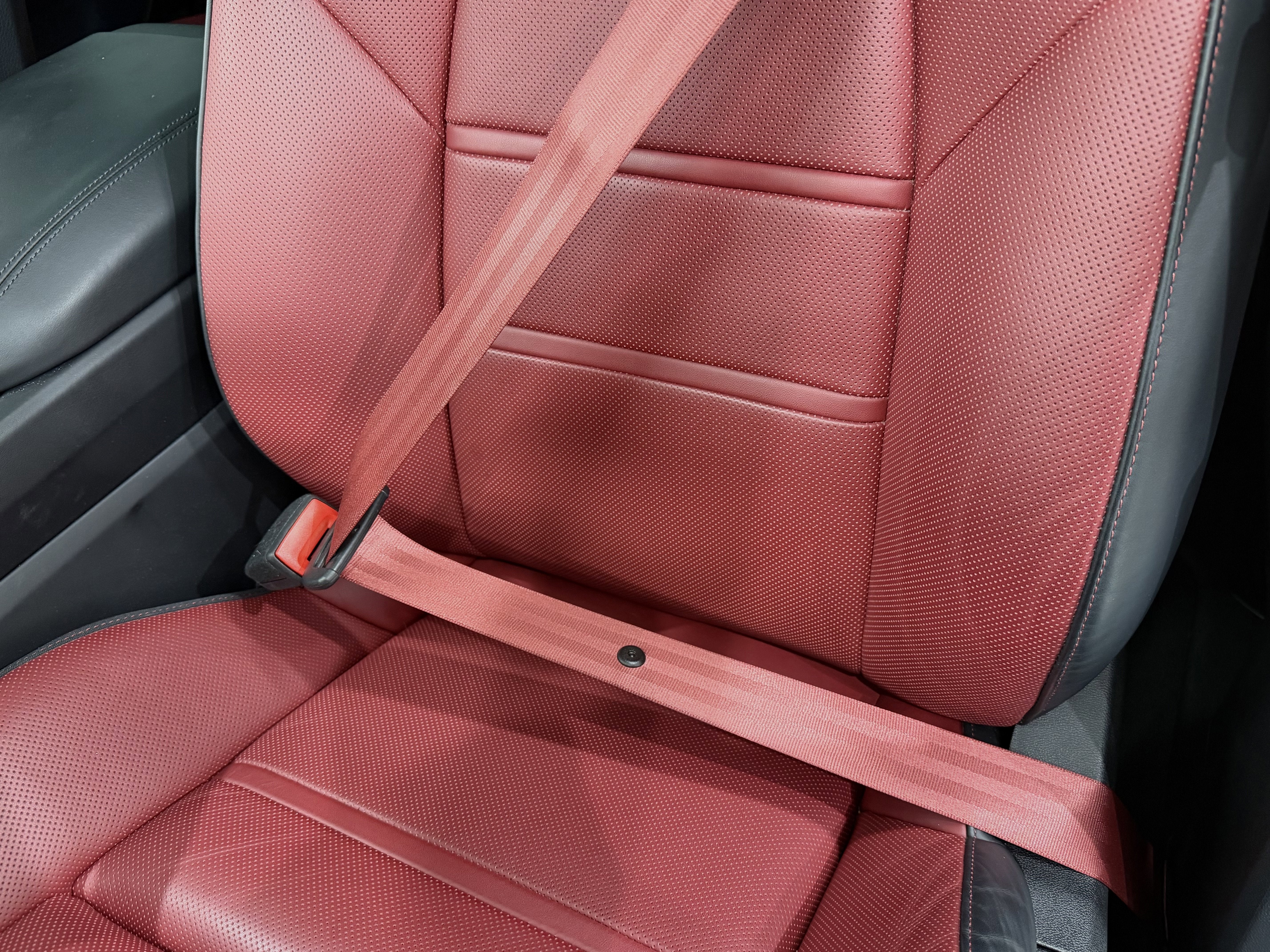 2025 Porsche Cayenne GTS