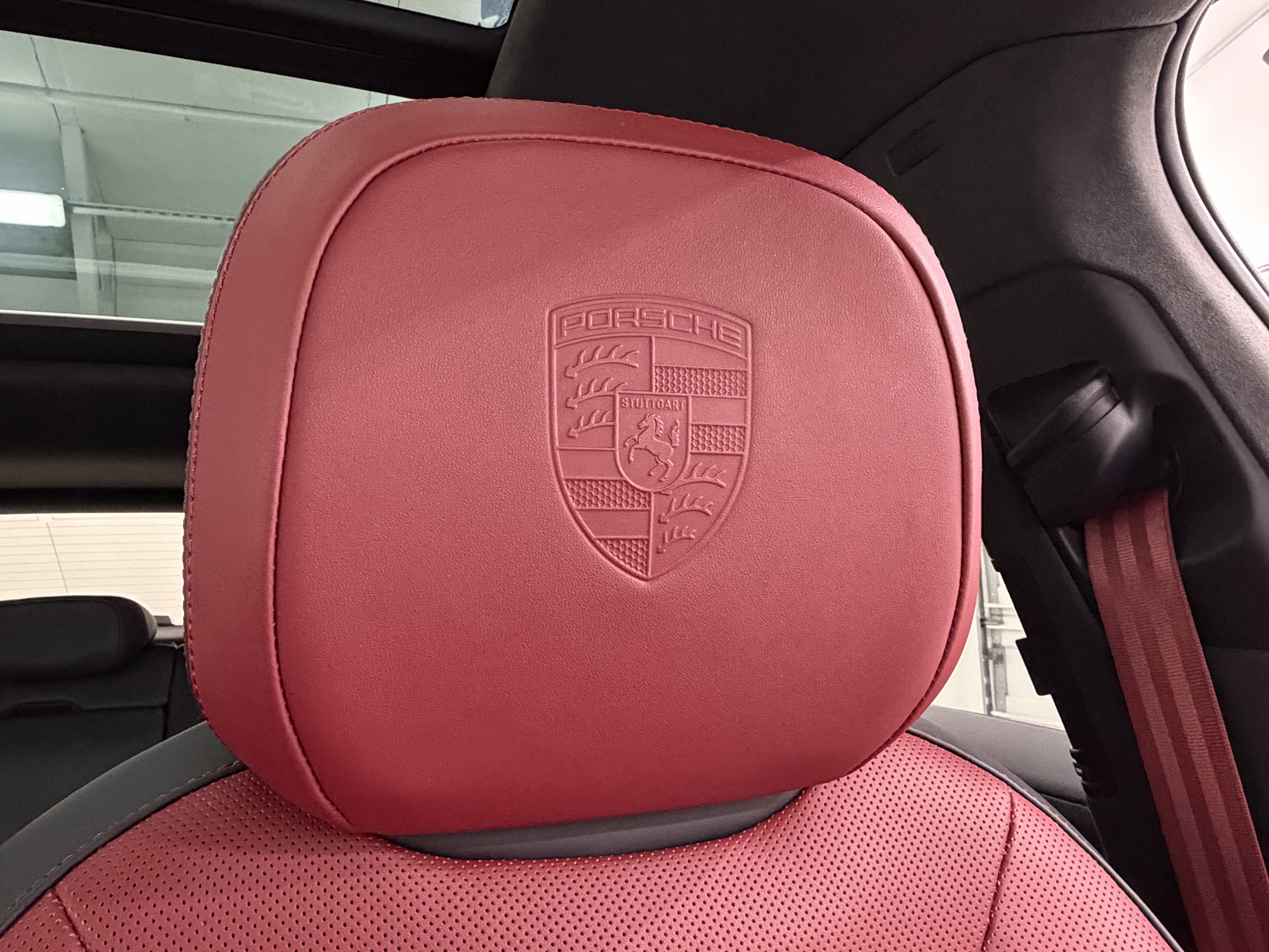 2025 Porsche Cayenne GTS